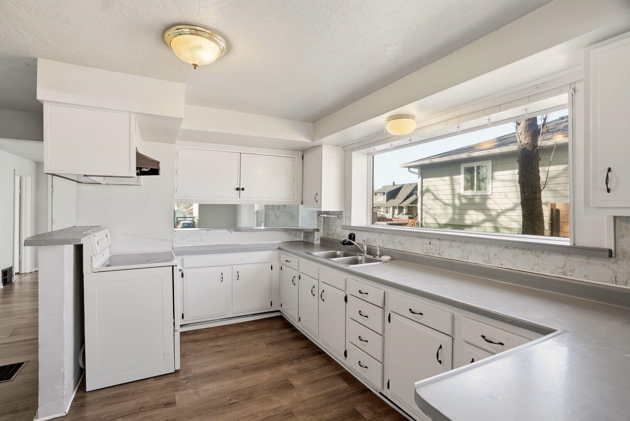 707 E Kiernan Ave - Photo 8