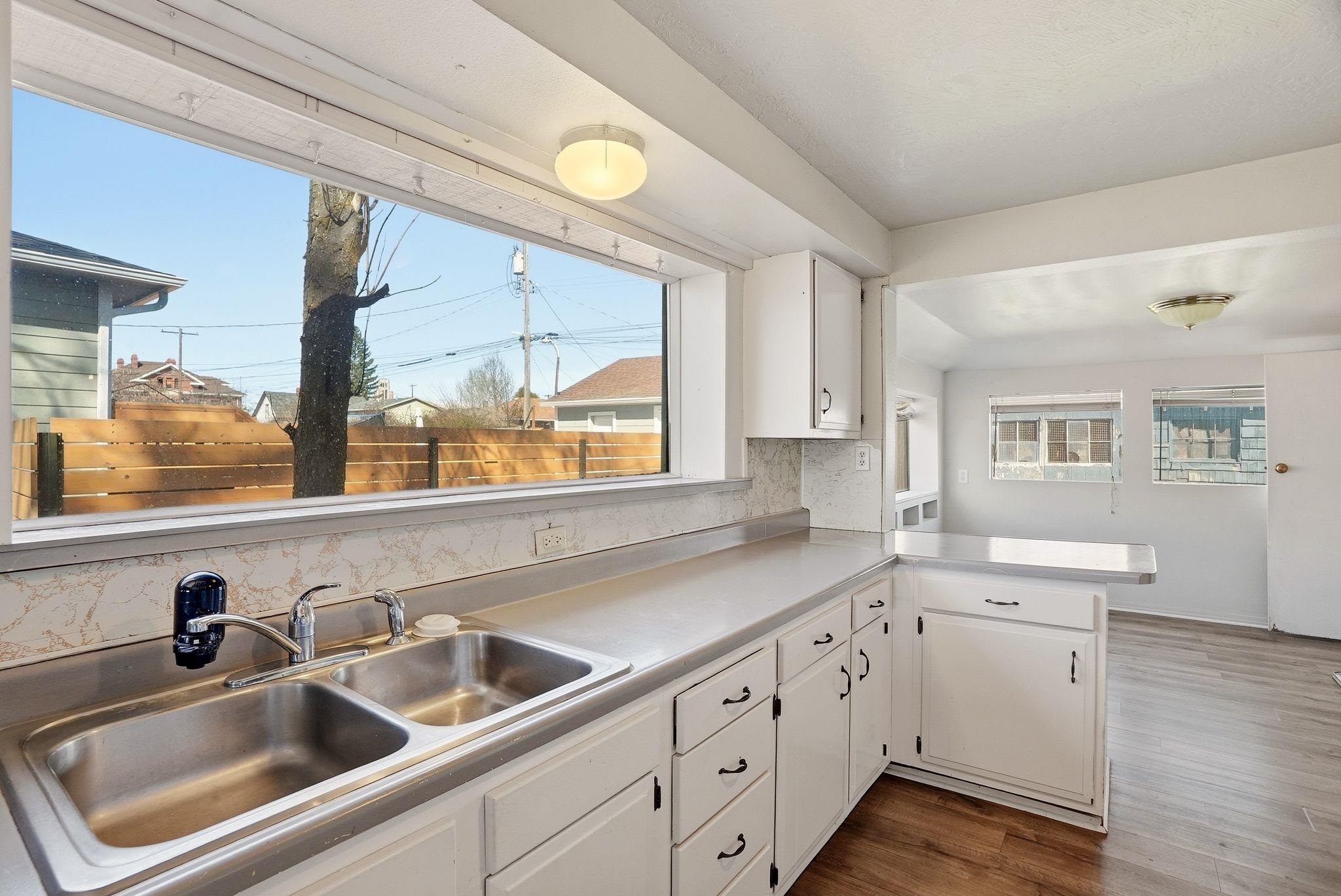 707 E Kiernan Ave - Photo 10