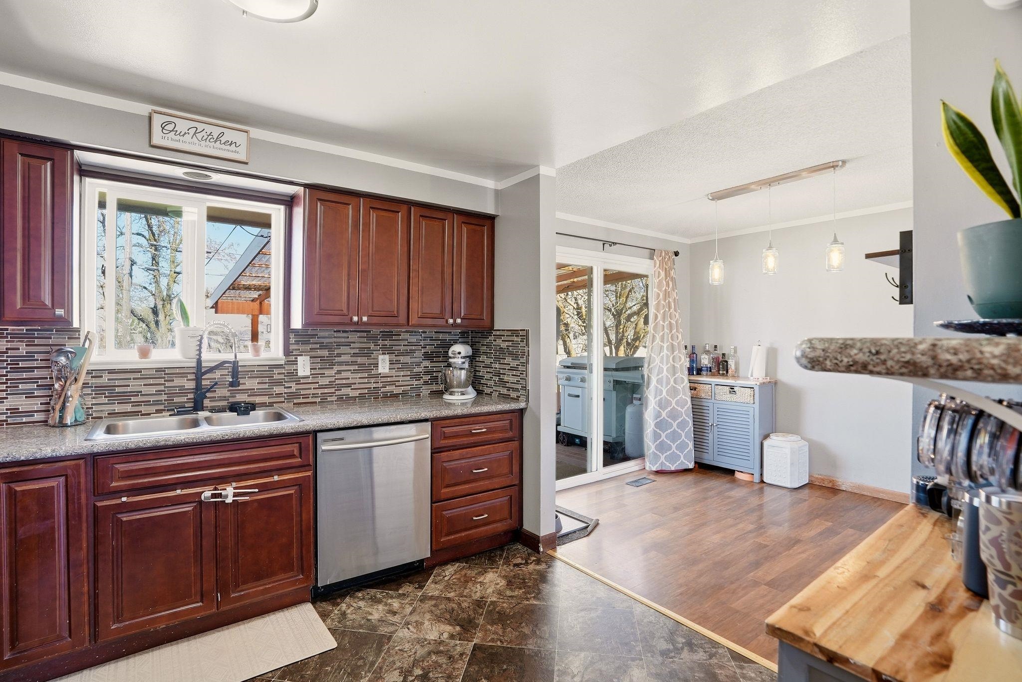 1409 E Gordon Ct - Photo 13
