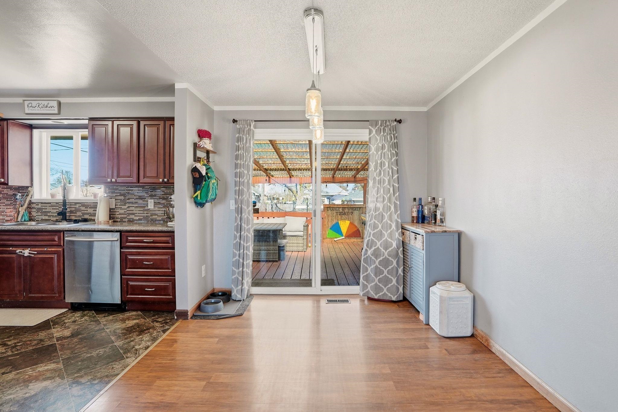 1409 E Gordon Ct - Photo 8