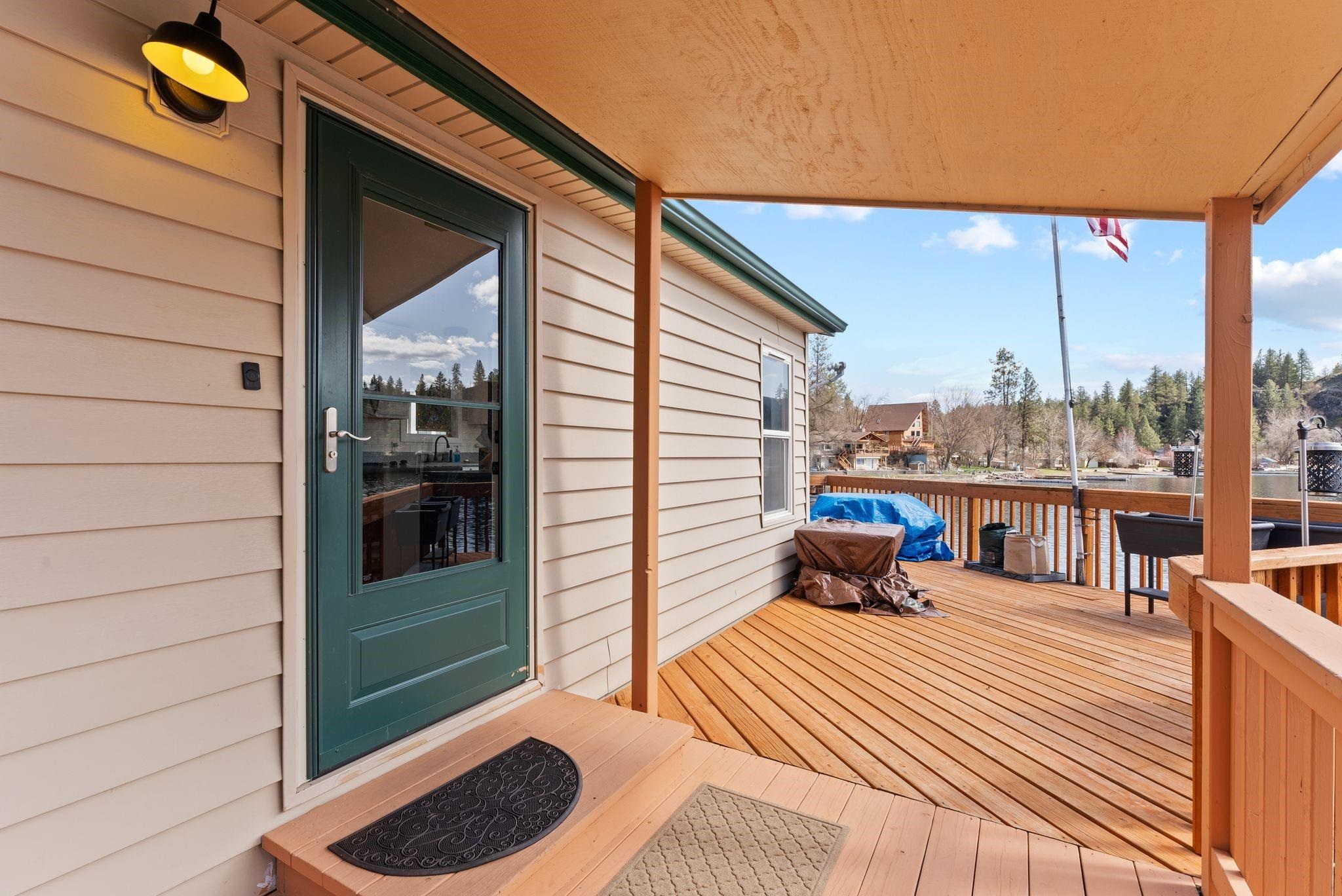 18617 W Williams Lake Rd - Photo 2