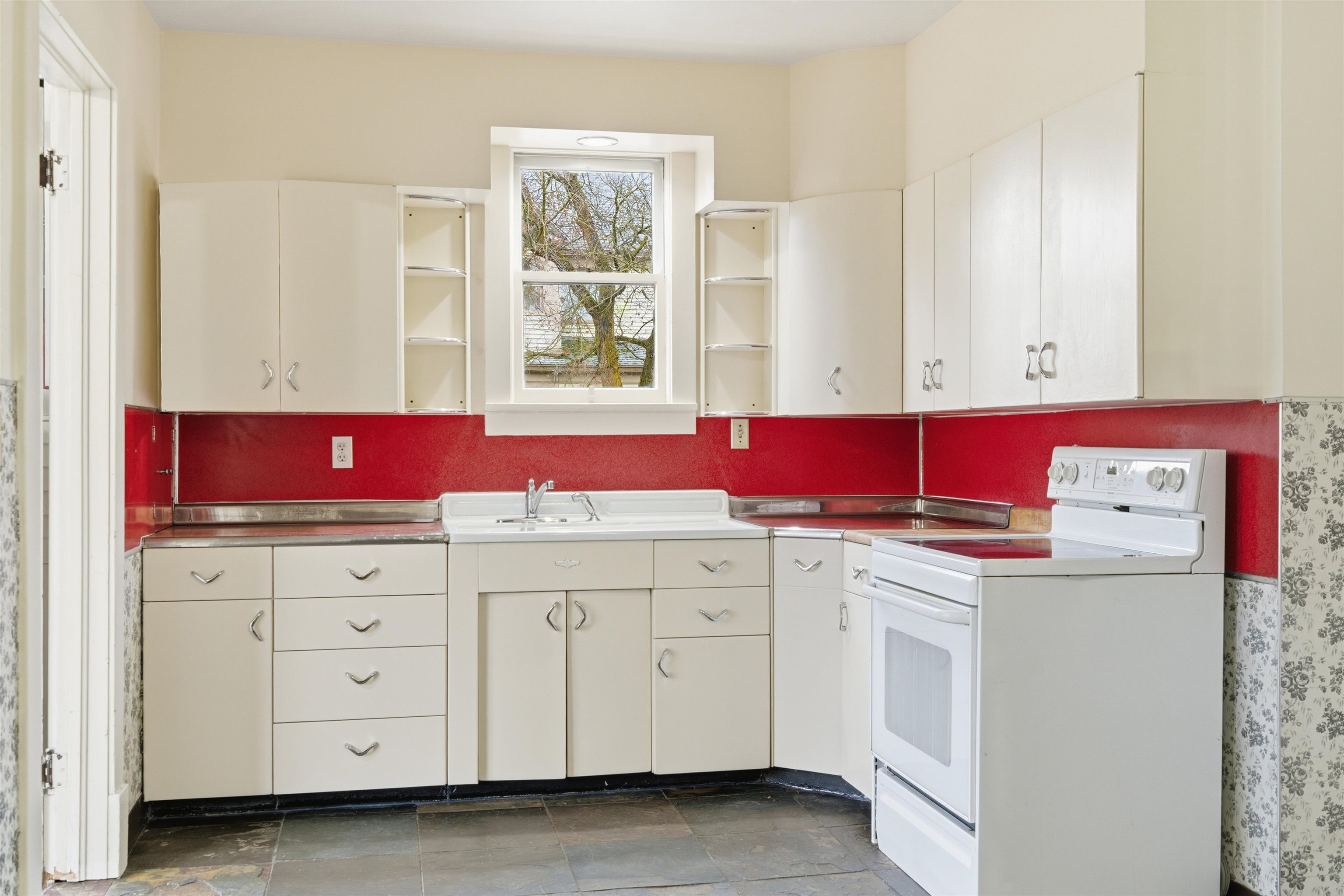 1027 W Maxwell Ave - Photo 14