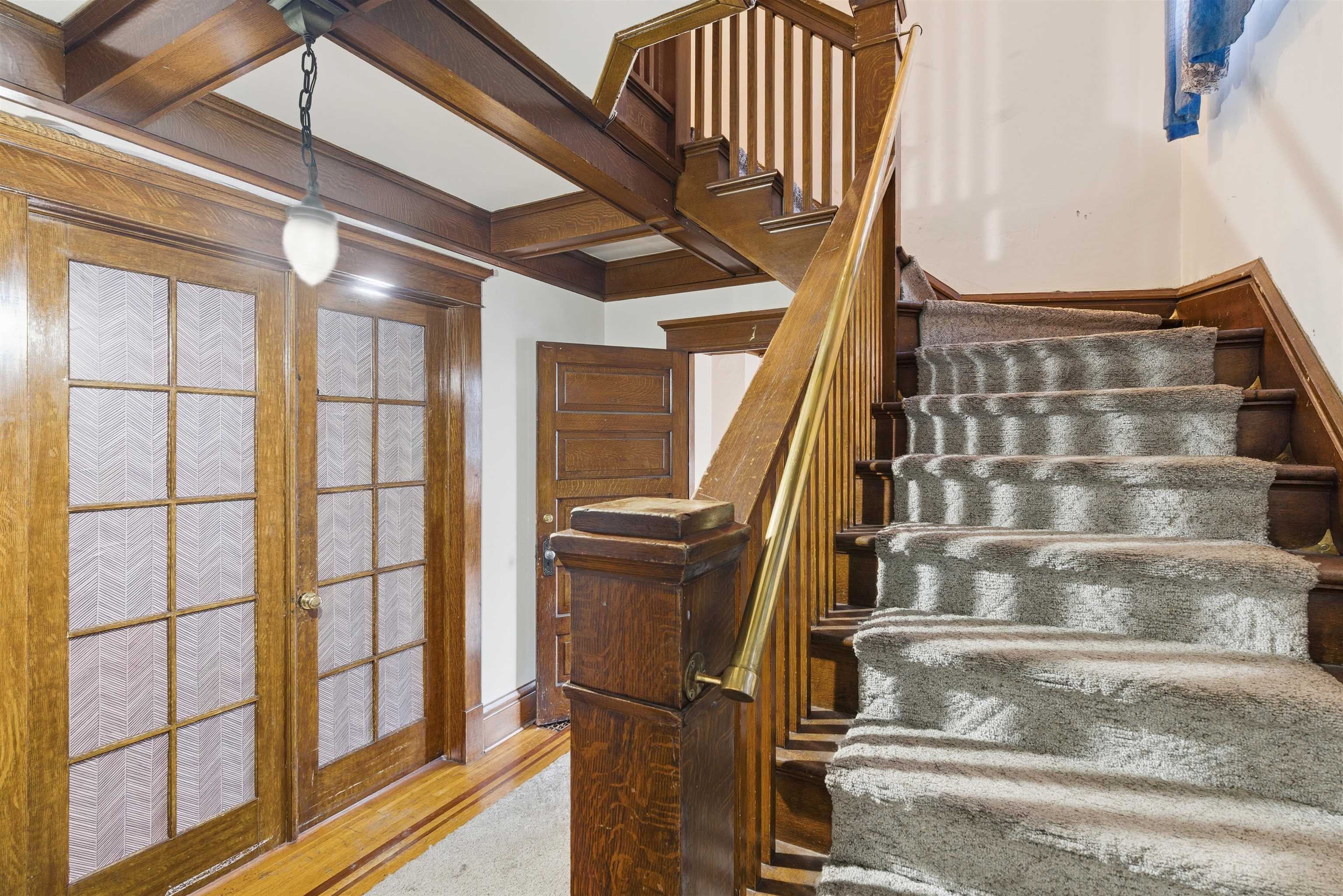 1027 W Maxwell Ave - Photo 3