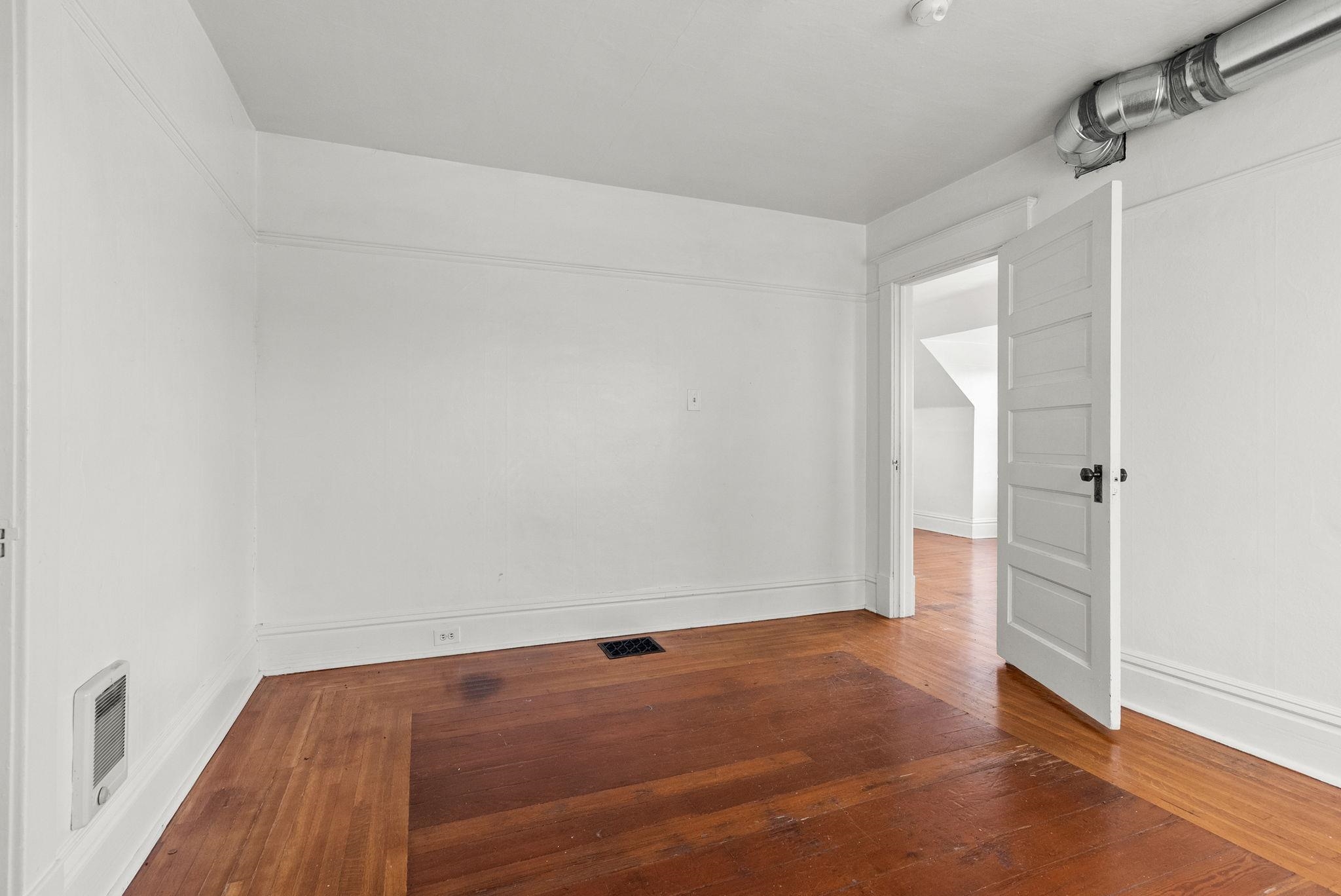 1027 W Maxwell Ave - Photo 25