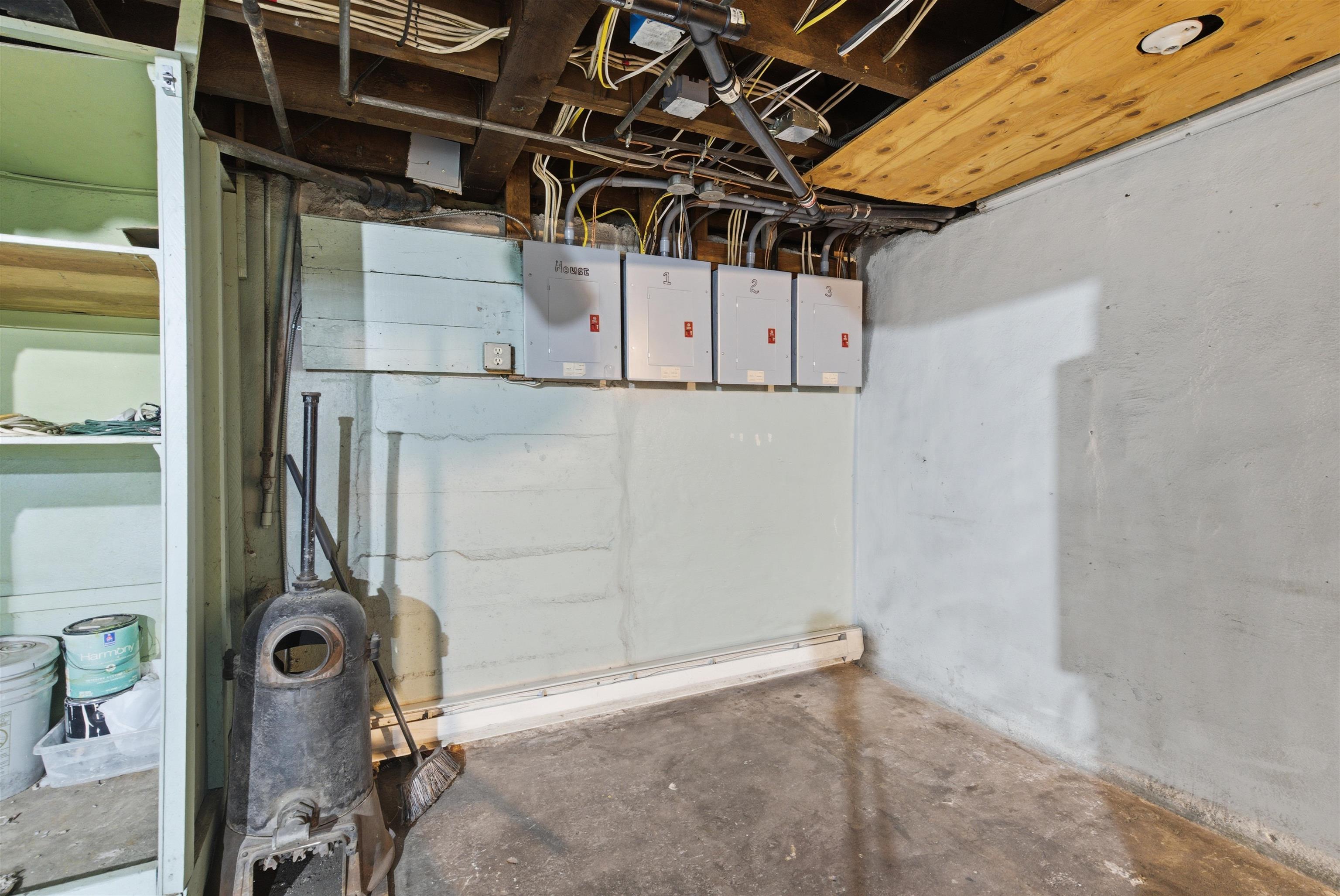 1027 W Maxwell Ave - Photo 30