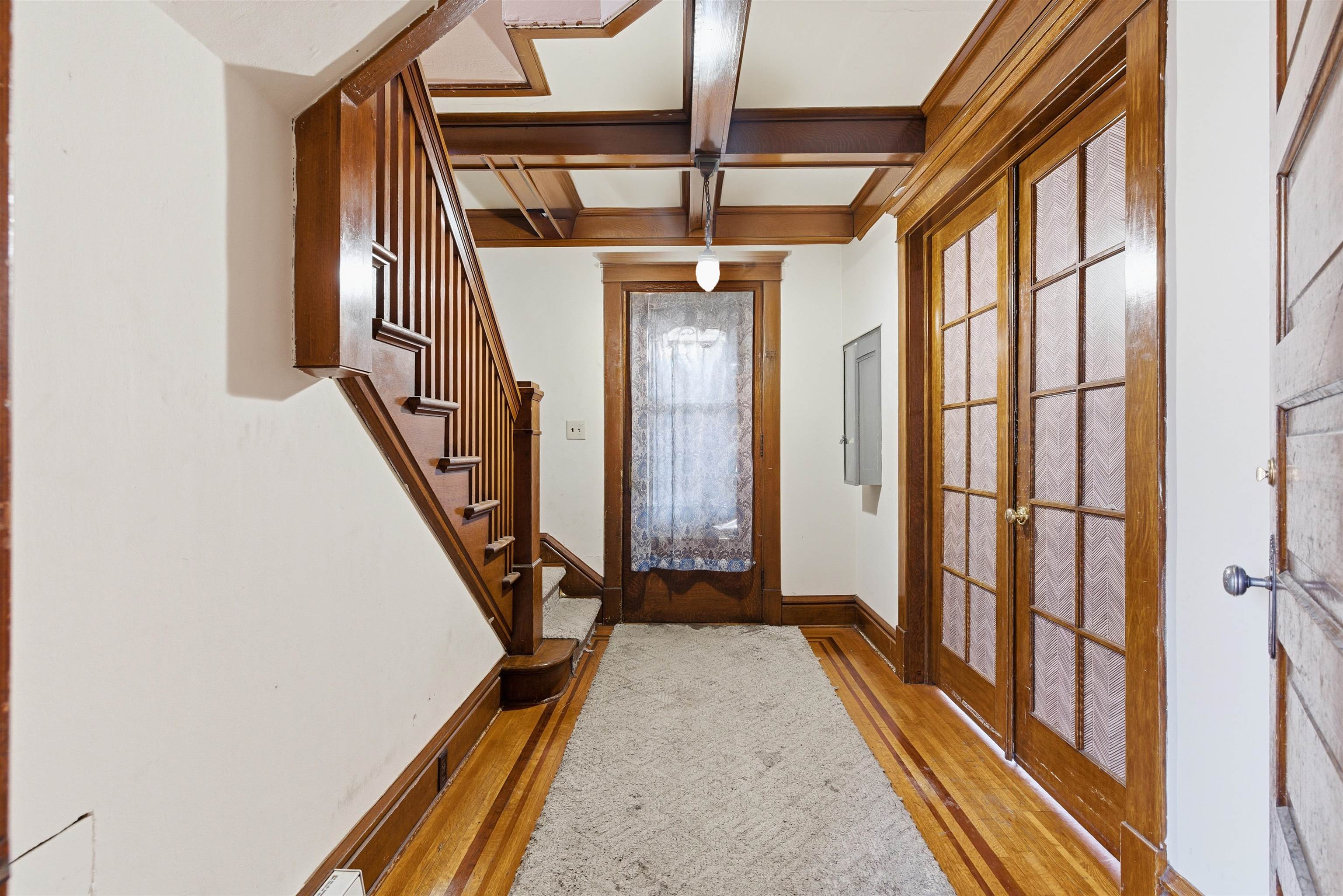 1027 W Maxwell Ave - Photo 4