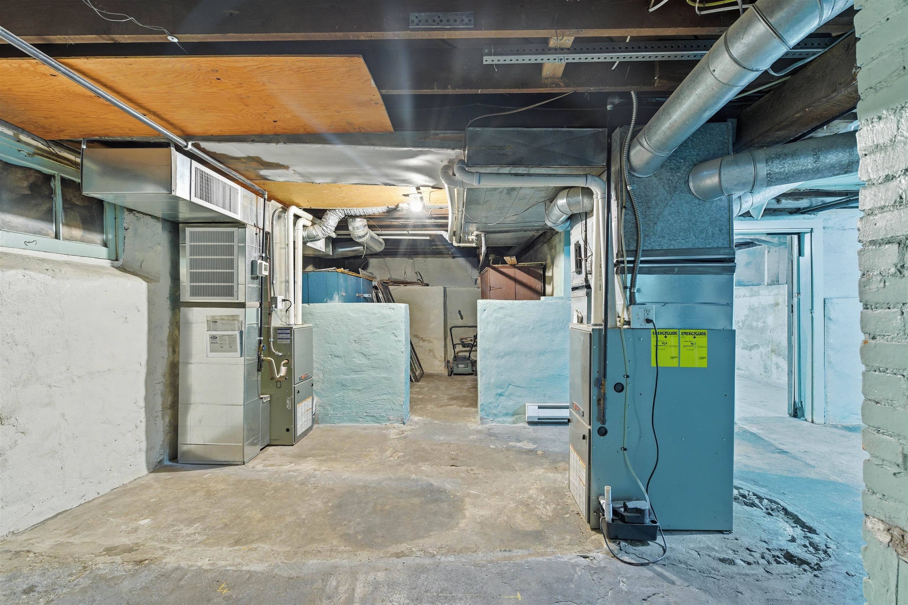 1027 W Maxwell Ave - Photo 31