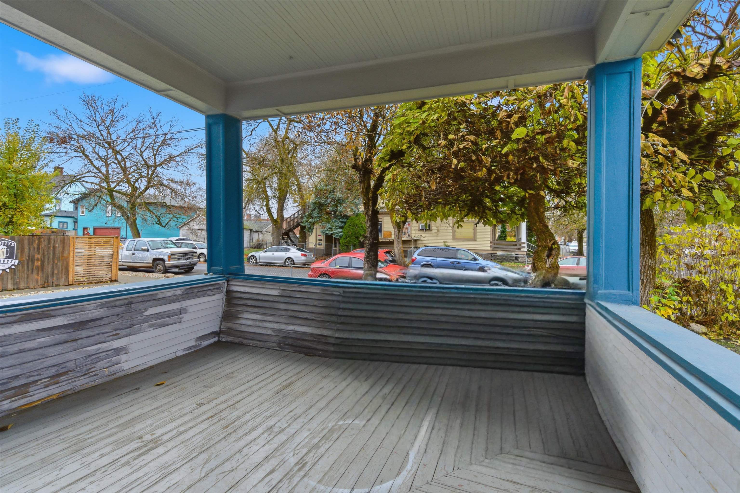 1027 W Maxwell Ave - Photo 32