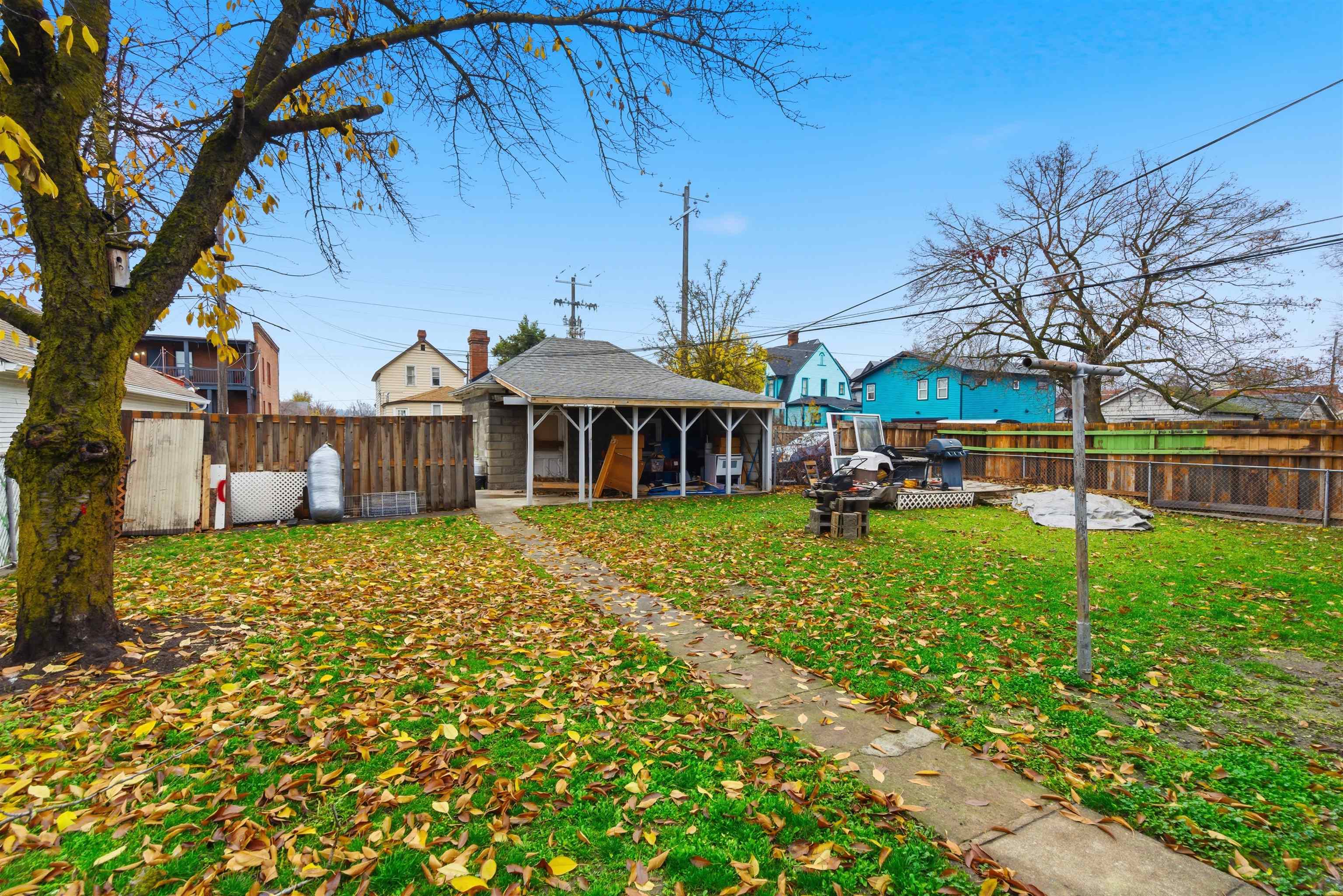1027 W Maxwell Ave - Photo 33