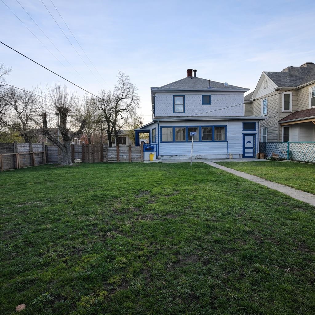 1027 W Maxwell Ave - Photo 34