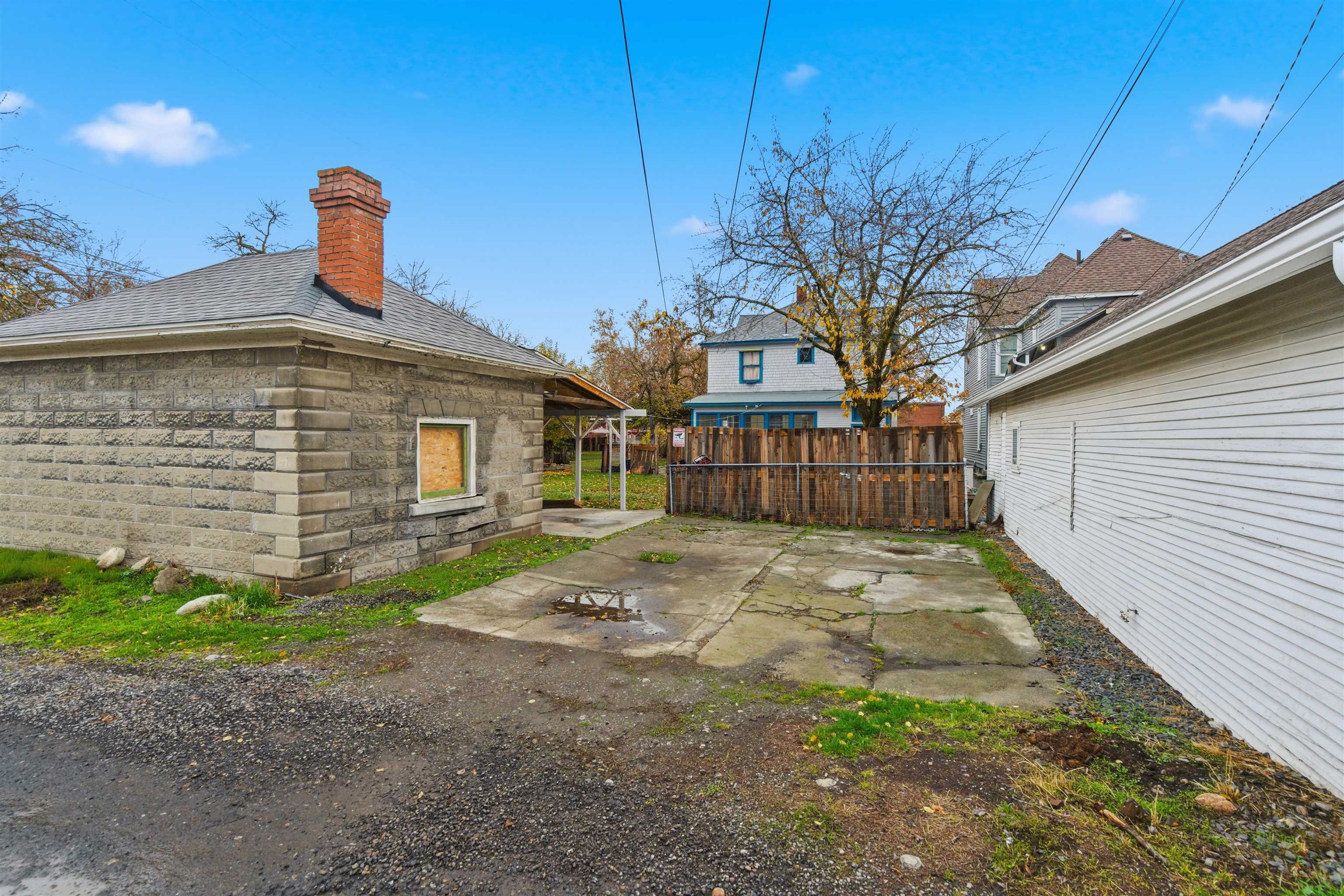 1027 W Maxwell Ave - Photo 36