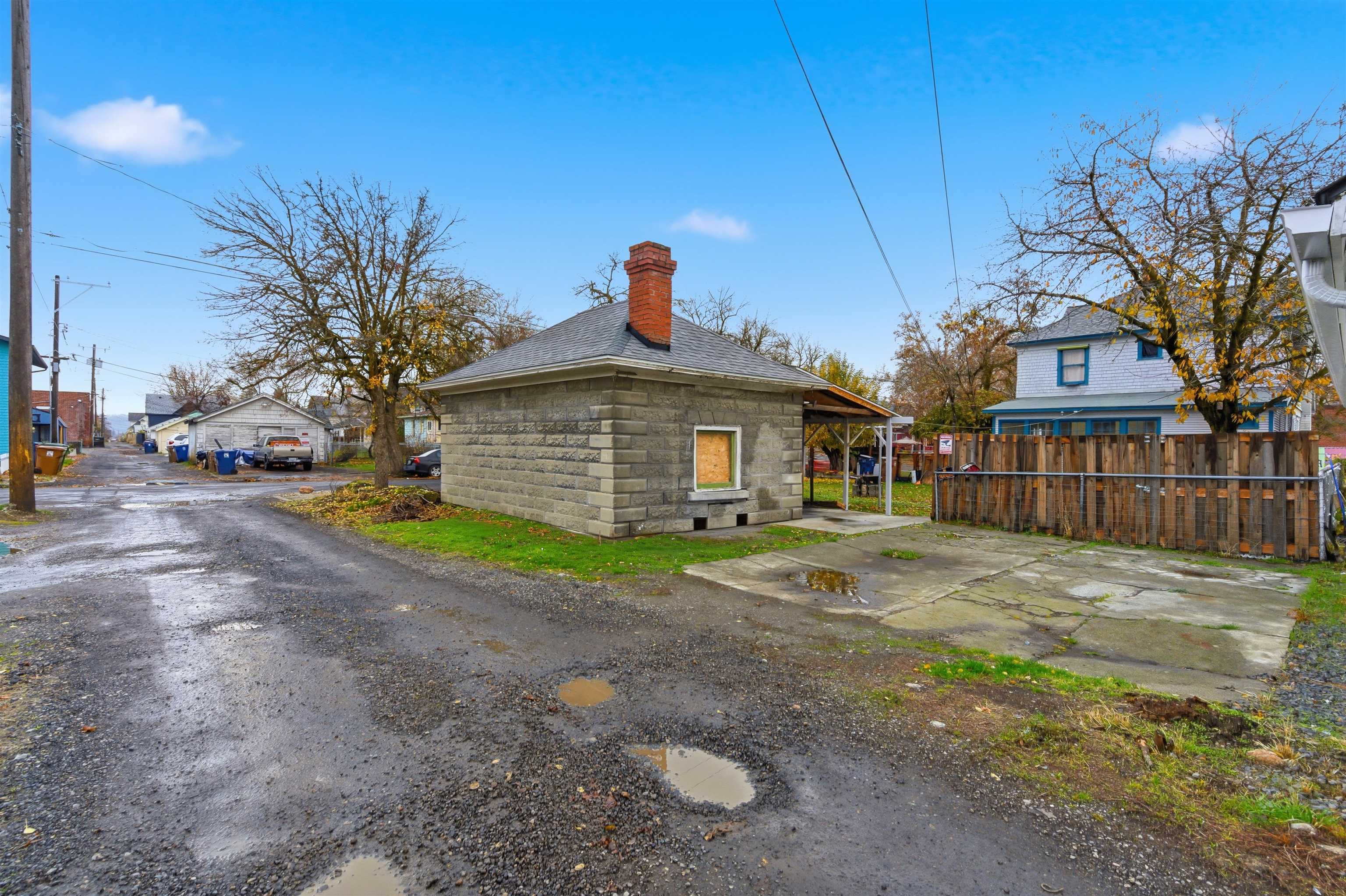 1027 W Maxwell Ave - Photo 37