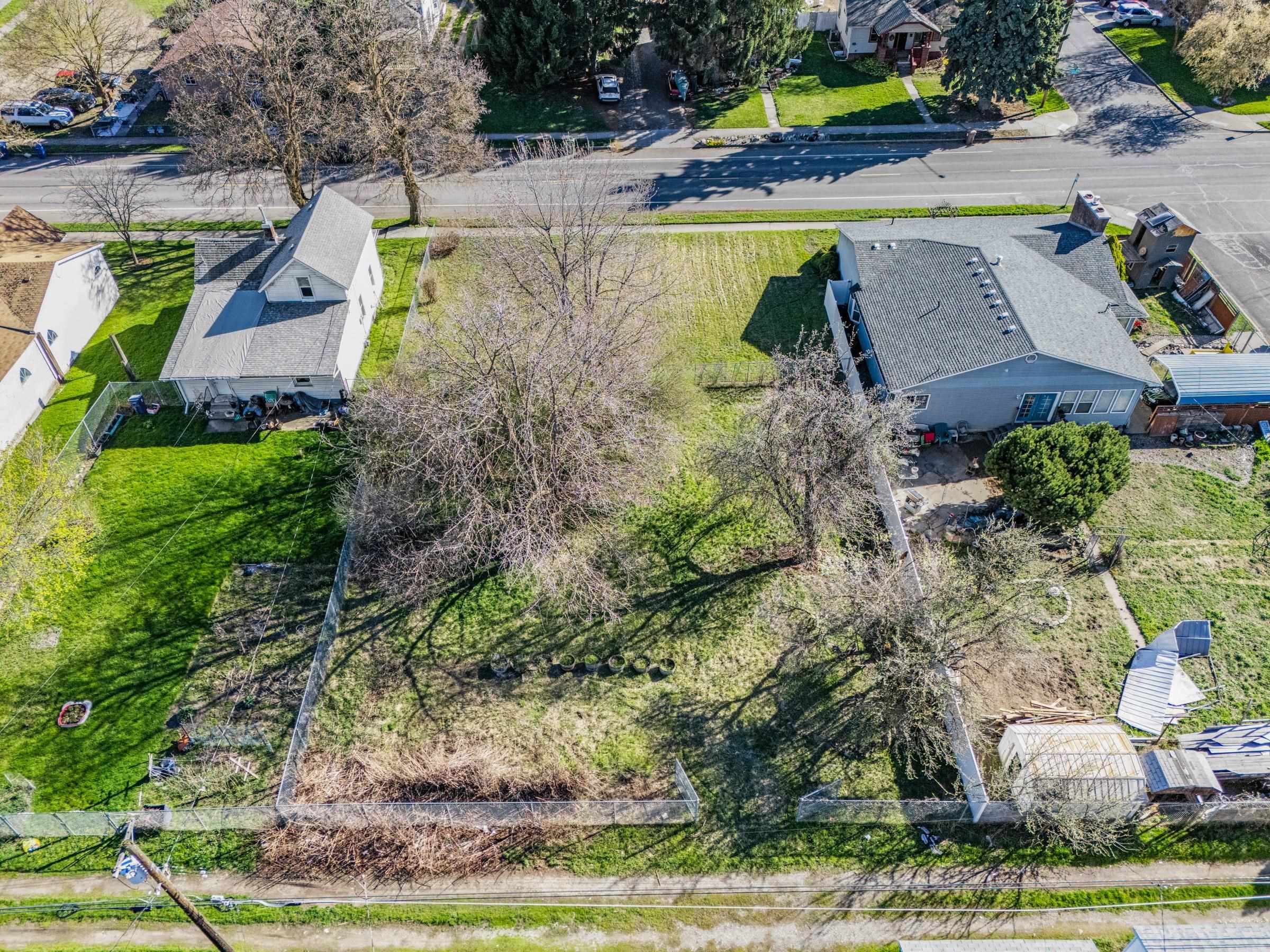 2607 E 5th Ave - Photo 3