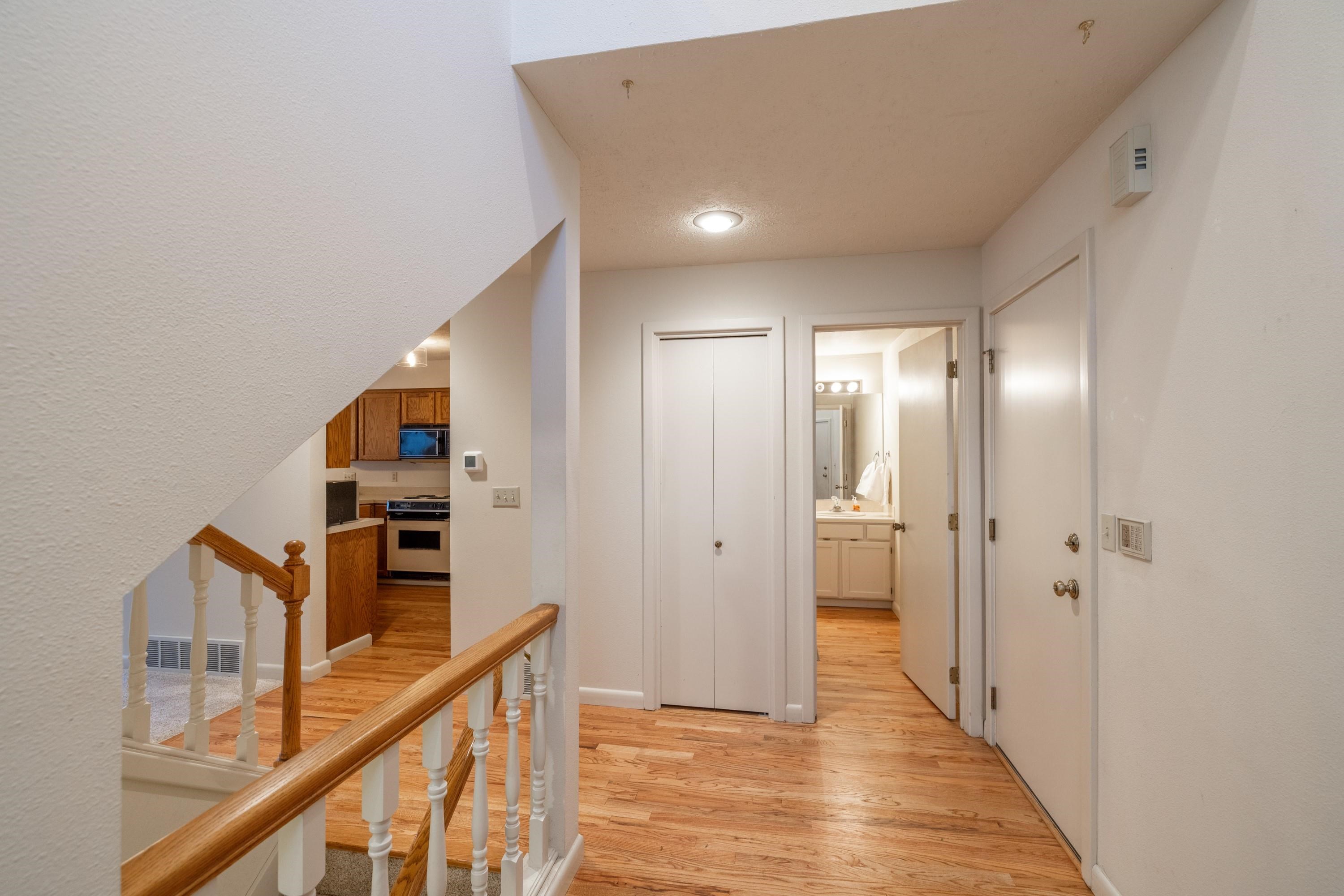 726 W Briar Cliff Ct - Photo 4
