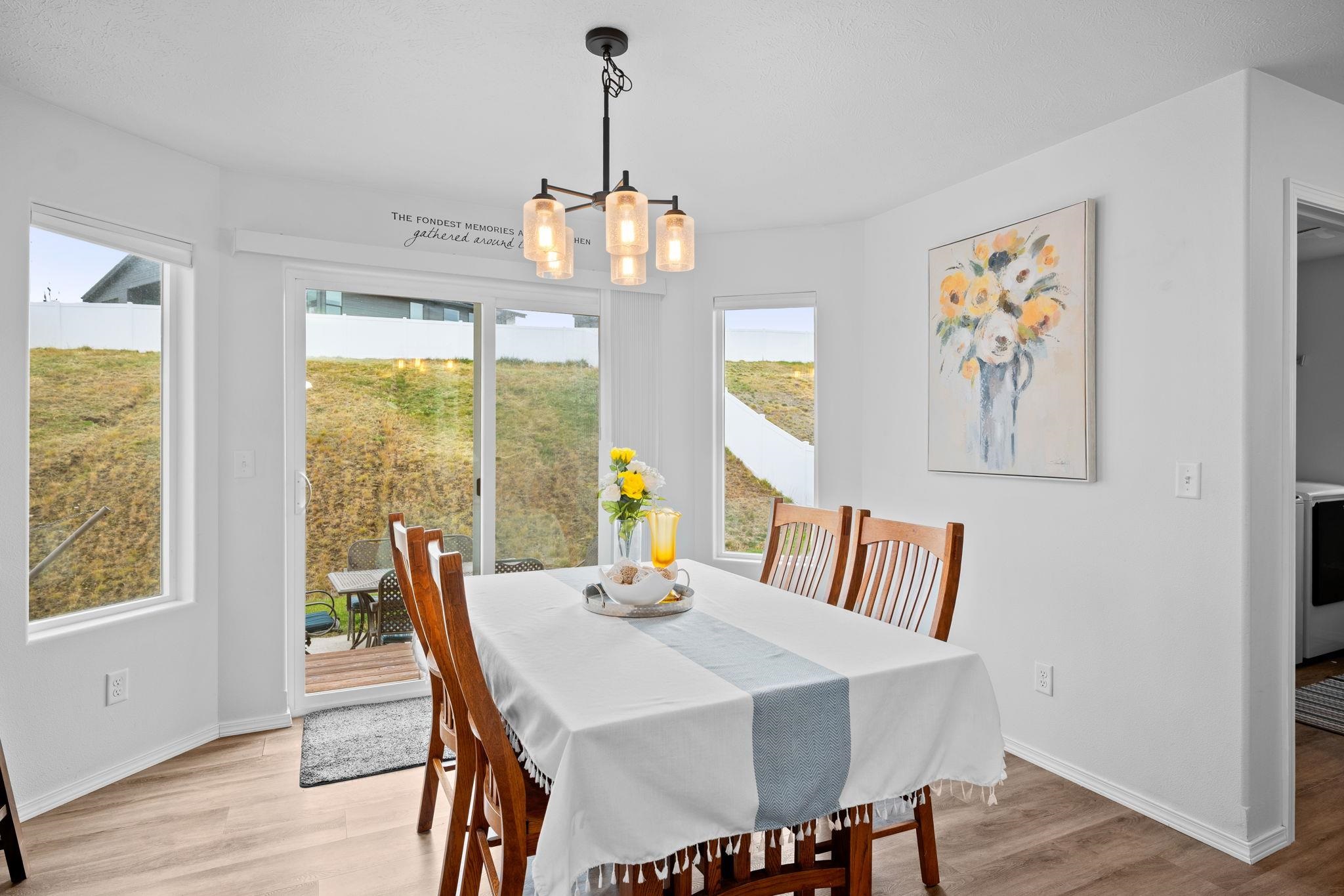 18224 E Selkirk Estates Rd - Photo 2