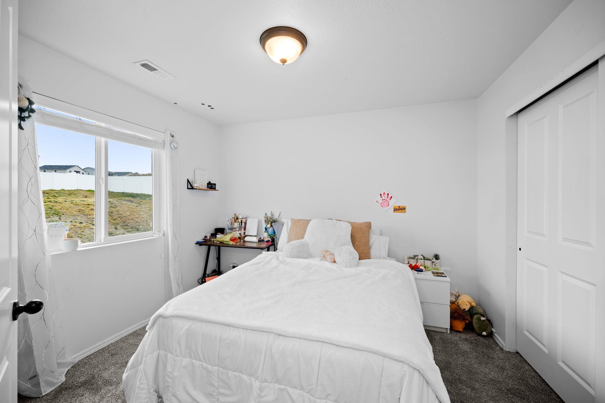 18224 E Selkirk Estates Rd - Photo 14