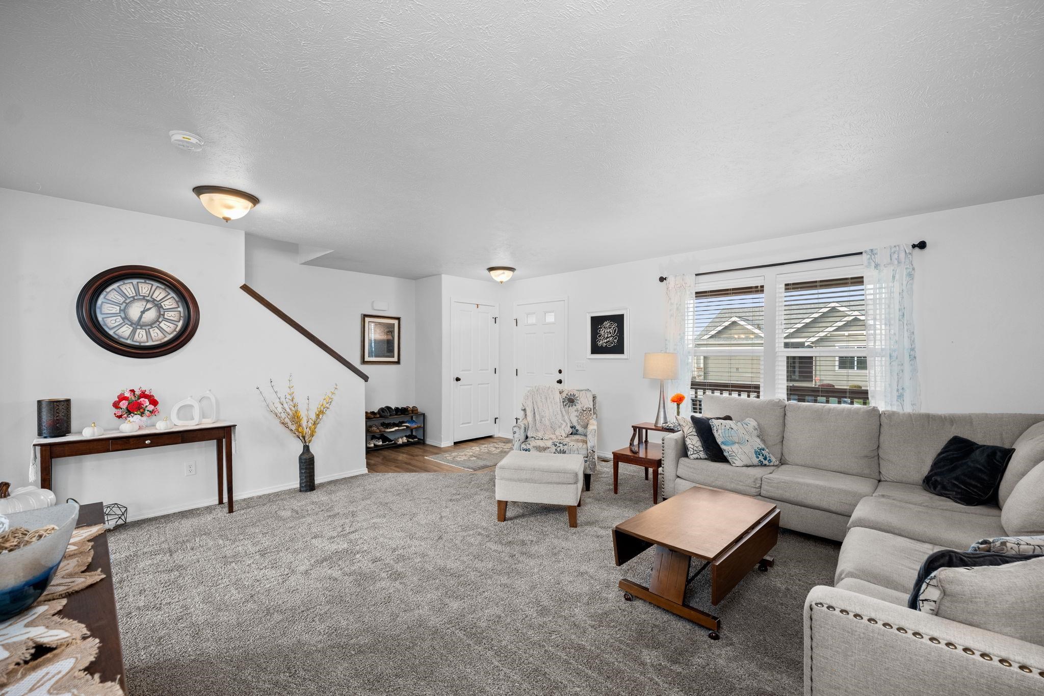 18224 E Selkirk Estates Rd - Photo 3