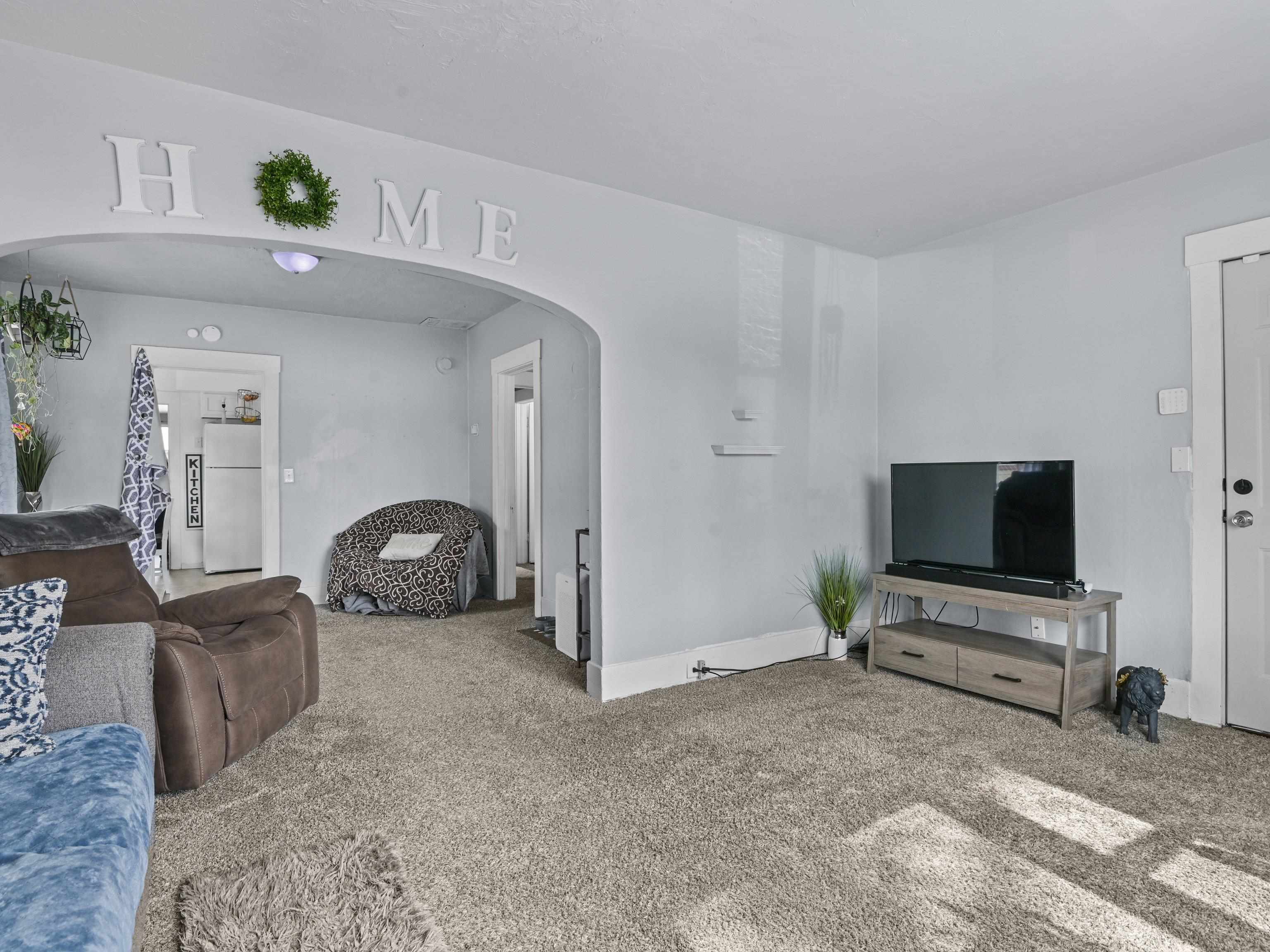 2015 E Nora Ave - Photo 3