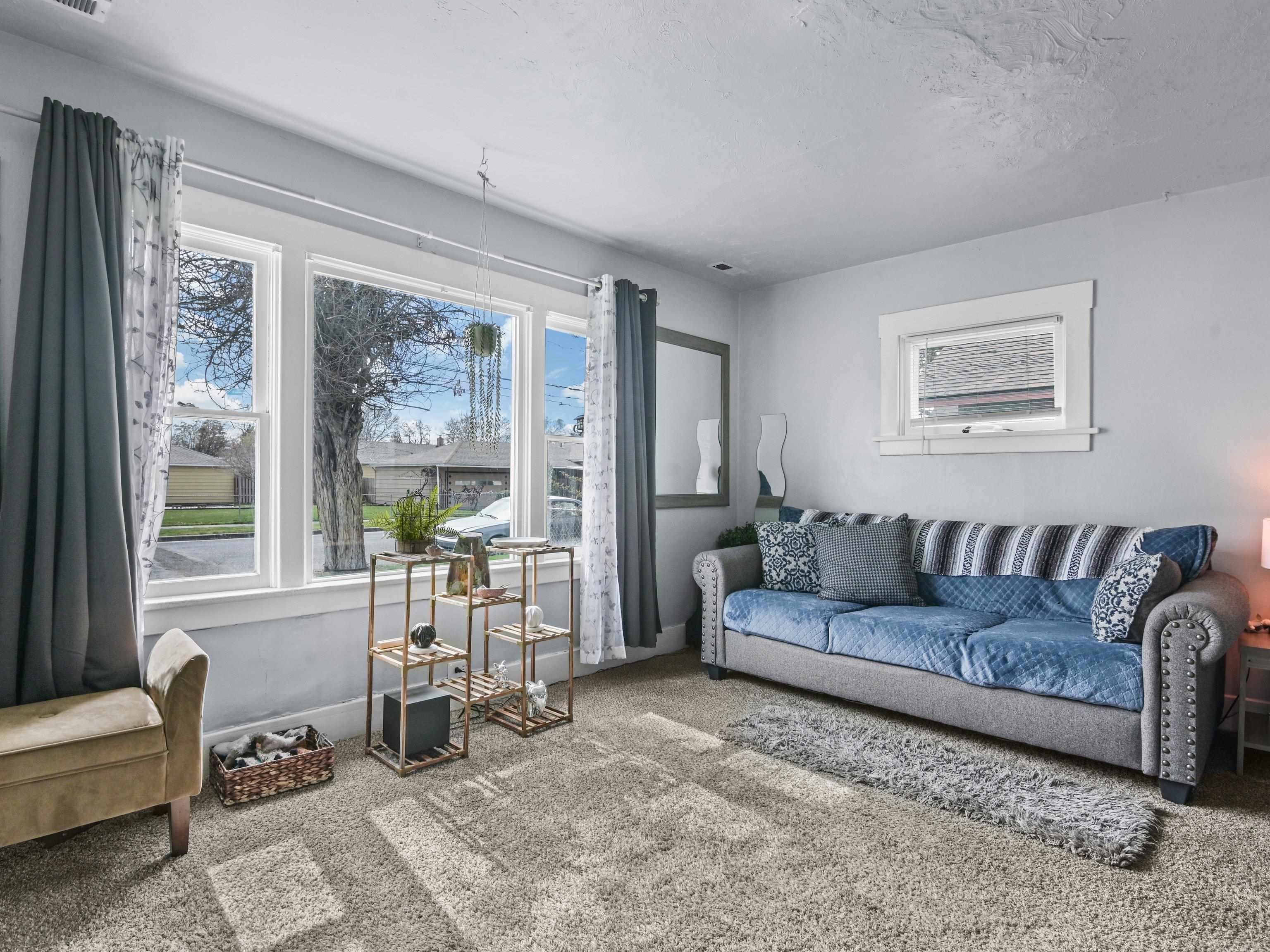 2015 E Nora Ave - Photo 4