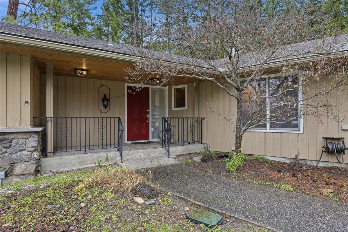 1412 W Crestwood Ct - Photo 2