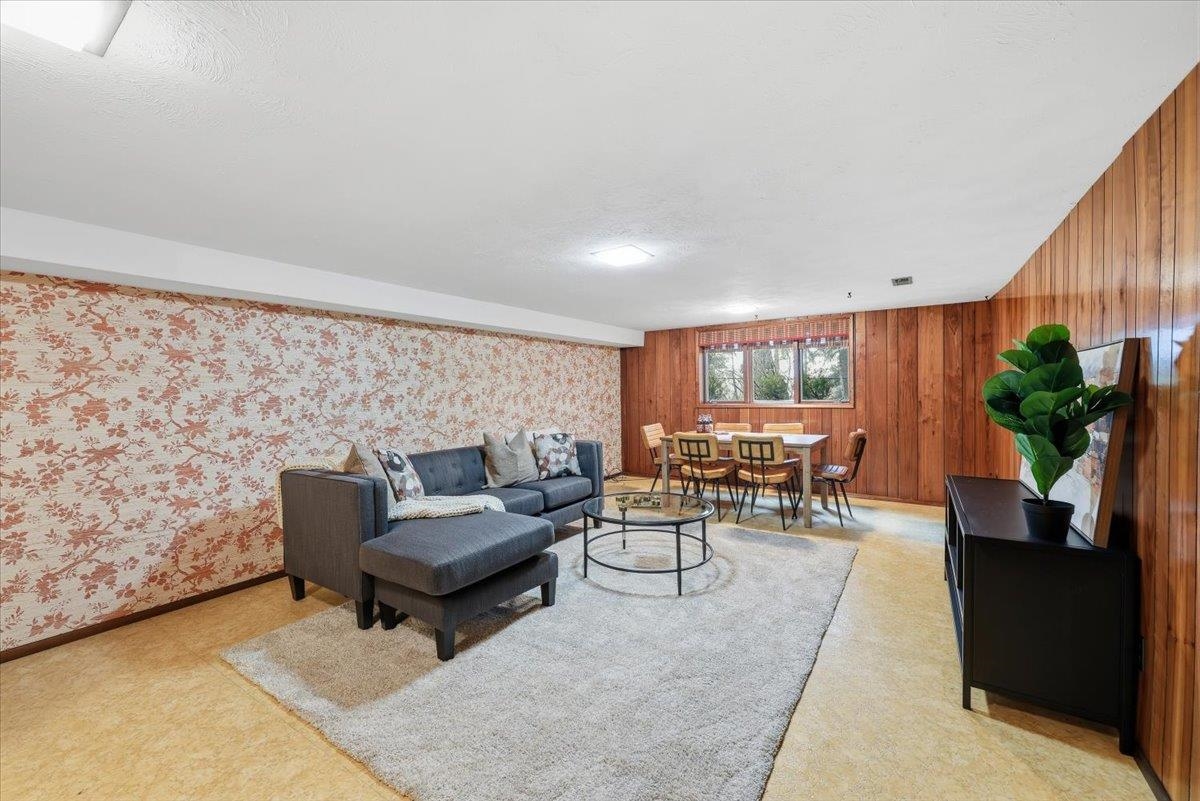 1412 W Crestwood Ct - Photo 20