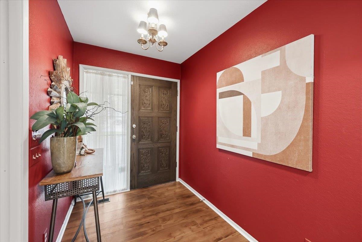 1412 W Crestwood Ct - Photo 3