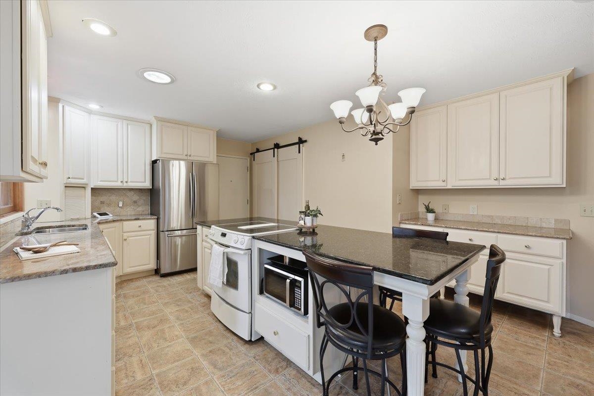1412 W Crestwood Ct - Photo 10