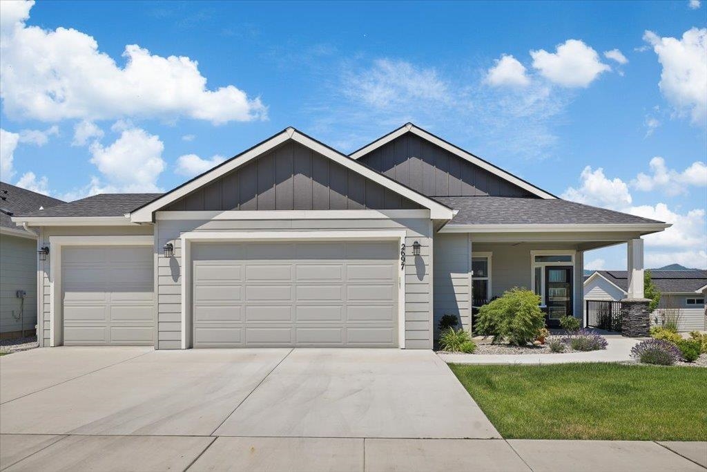 2697 N Allenby Ln - Photo 1