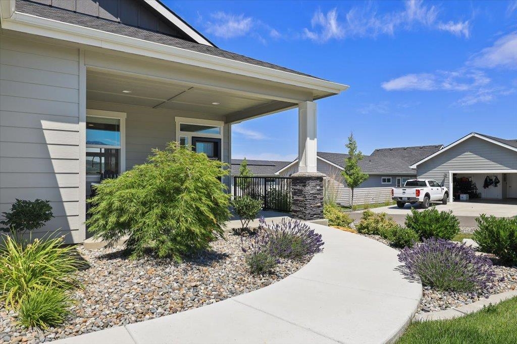 2697 N Allenby Ln - Photo 4