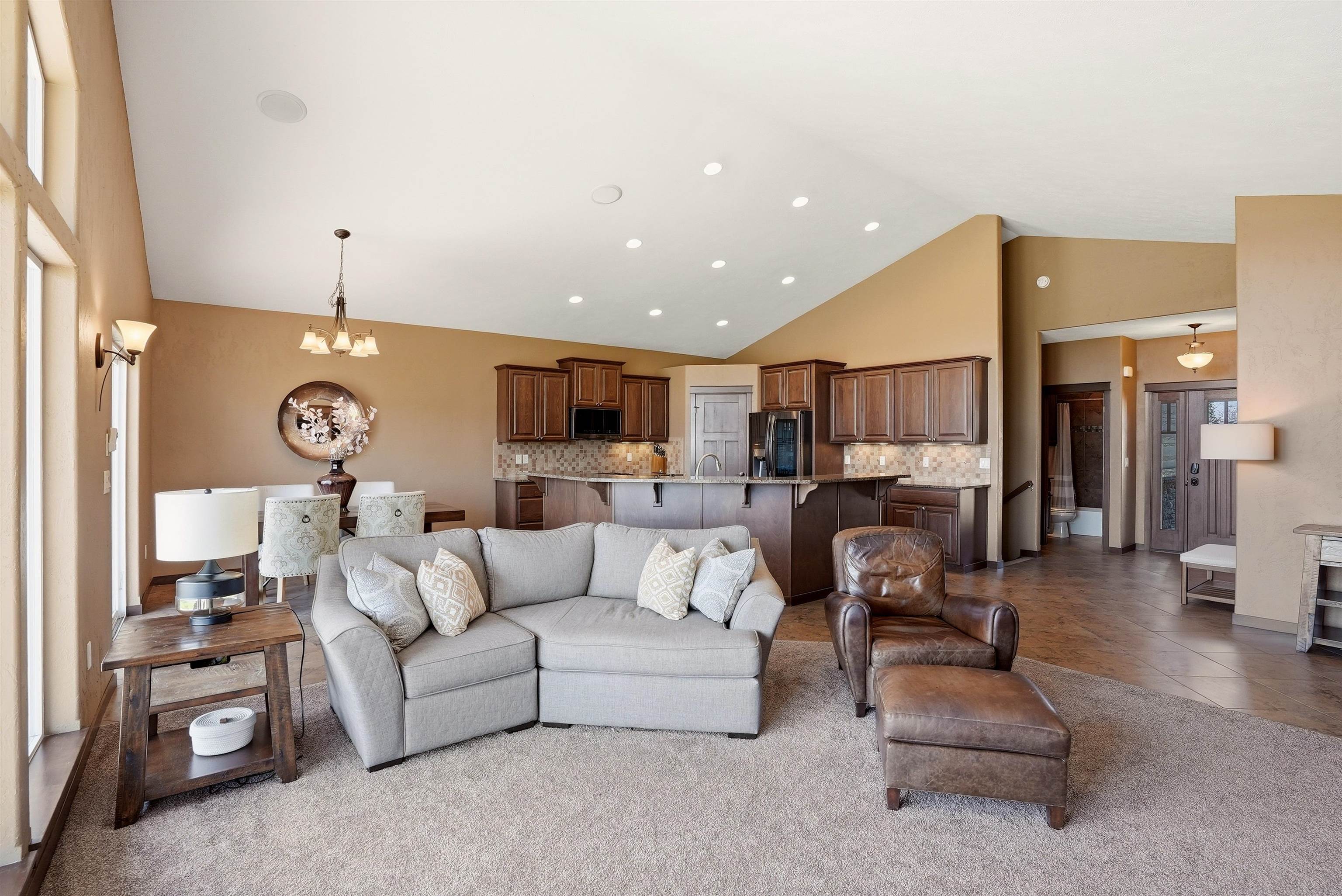 202 E Alexa Ct - Photo 5