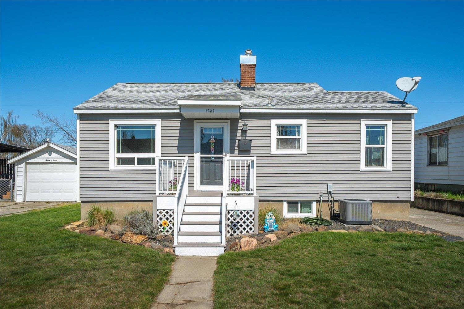 1207 E Providence Ave - Photo 1