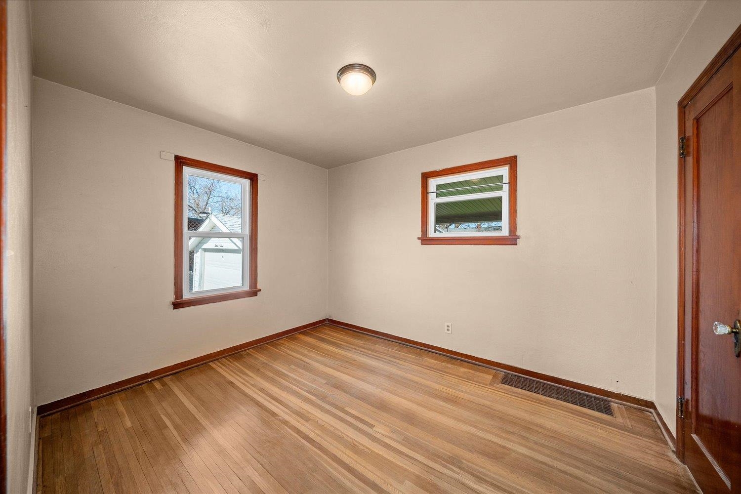 1207 E Providence Ave - Photo 11