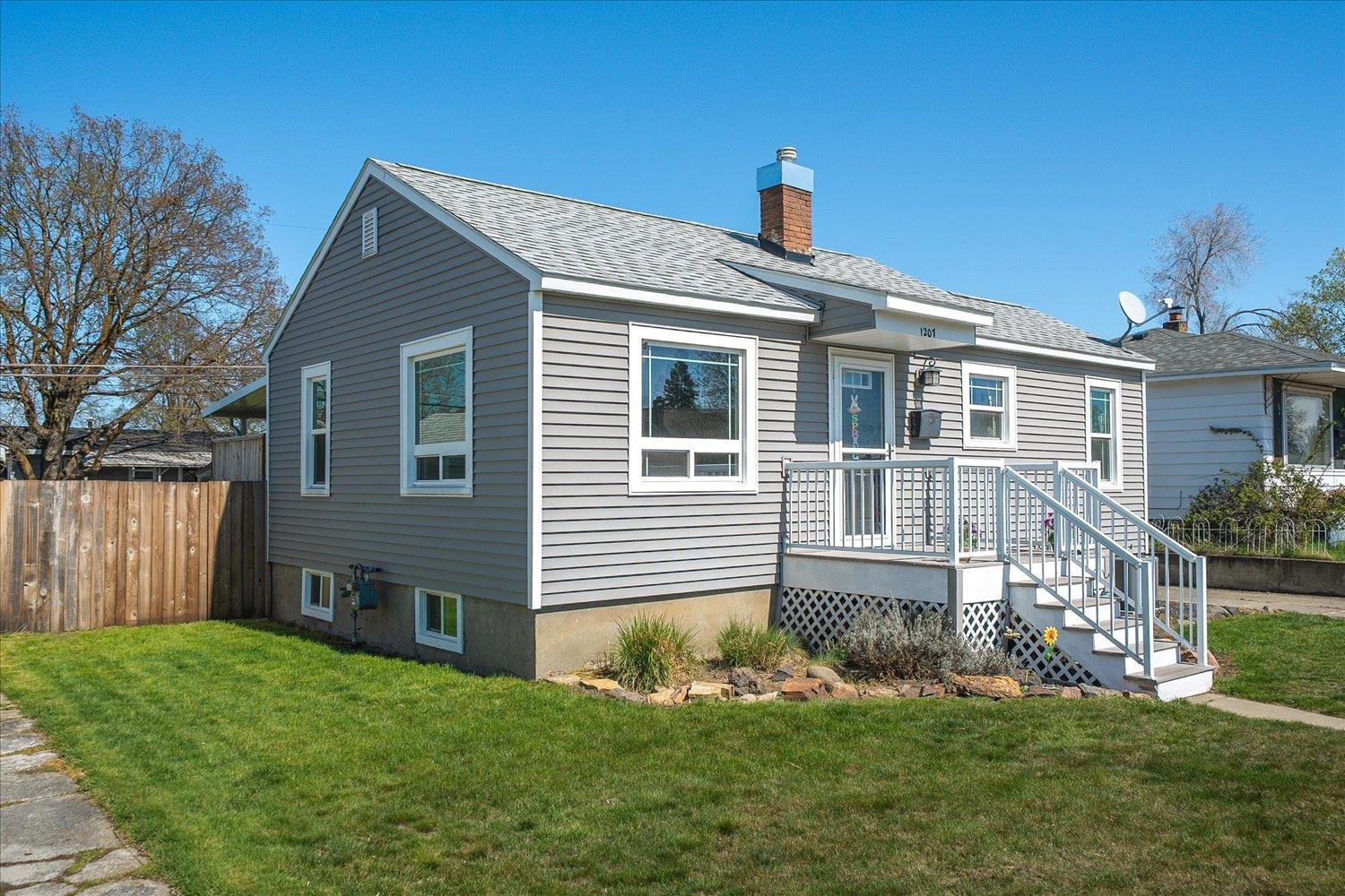 1207 E Providence Ave - Photo 3