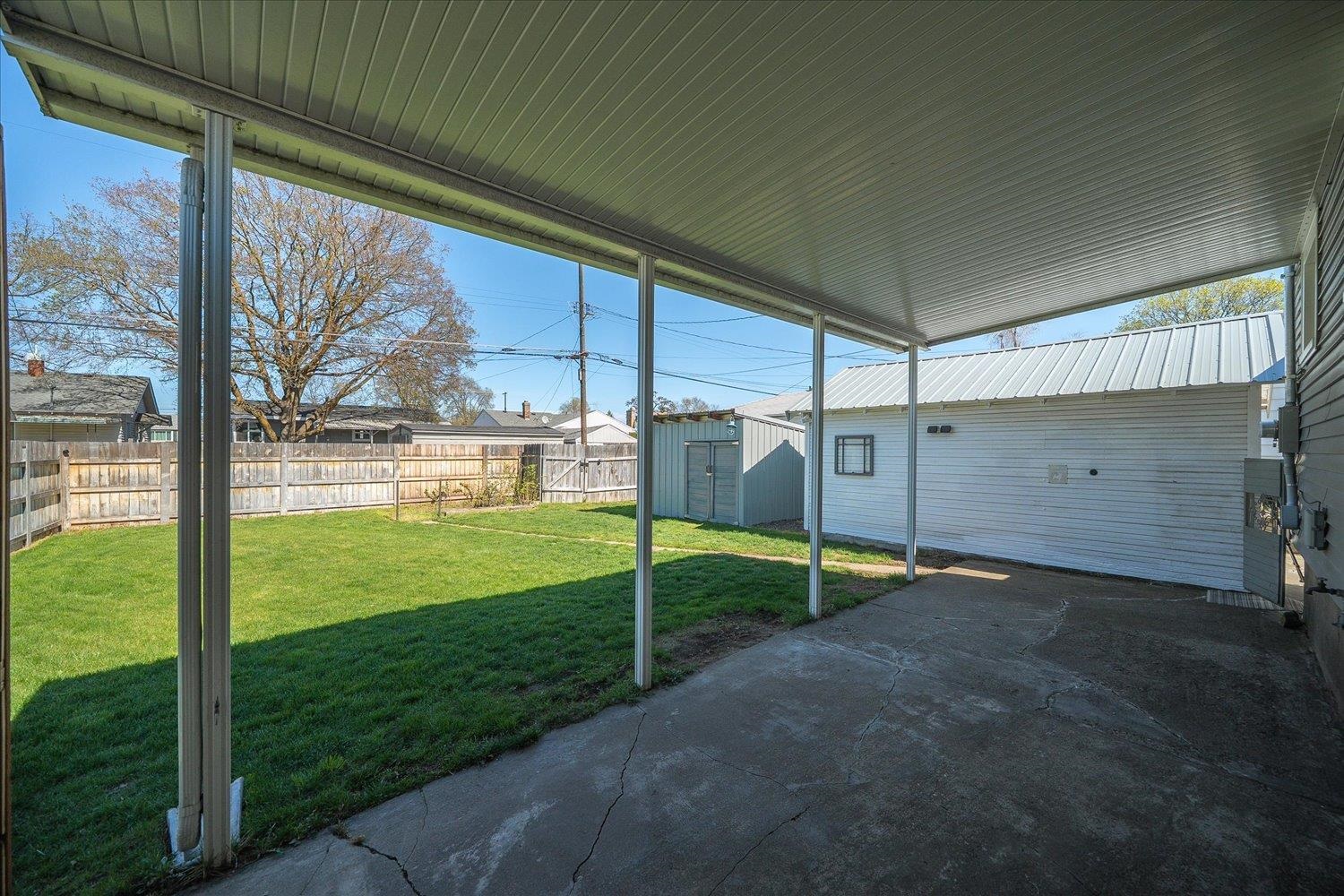 1207 E Providence Ave - Photo 22