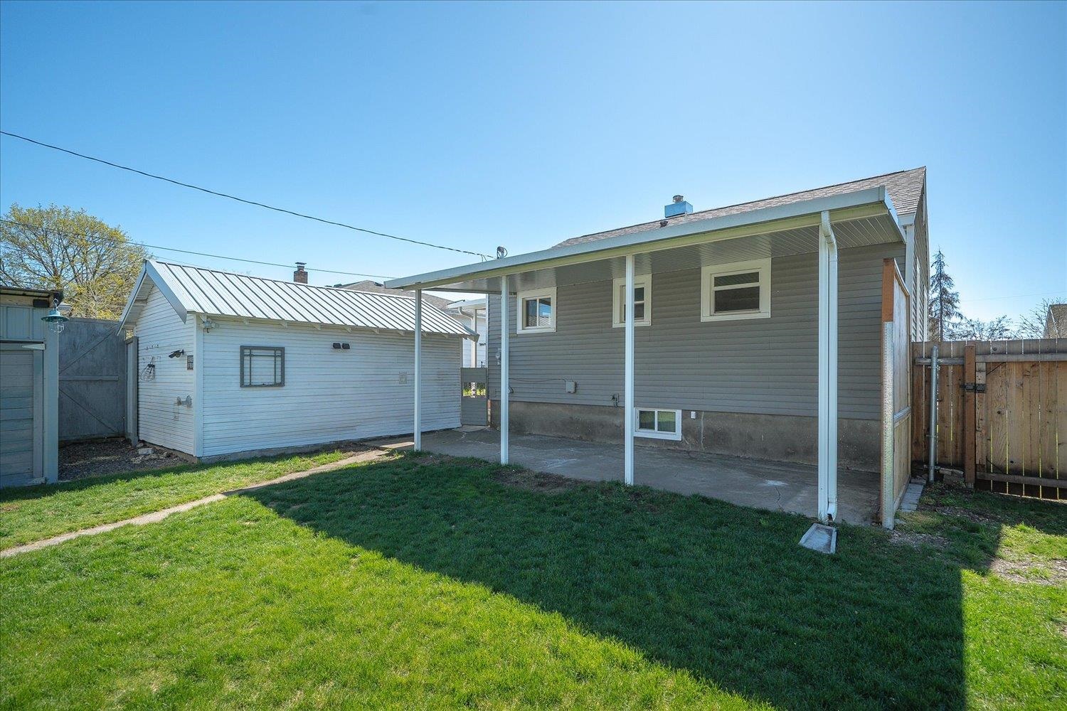 1207 E Providence Ave - Photo 25