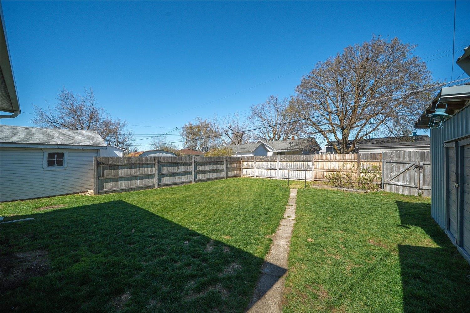 1207 E Providence Ave - Photo 35
