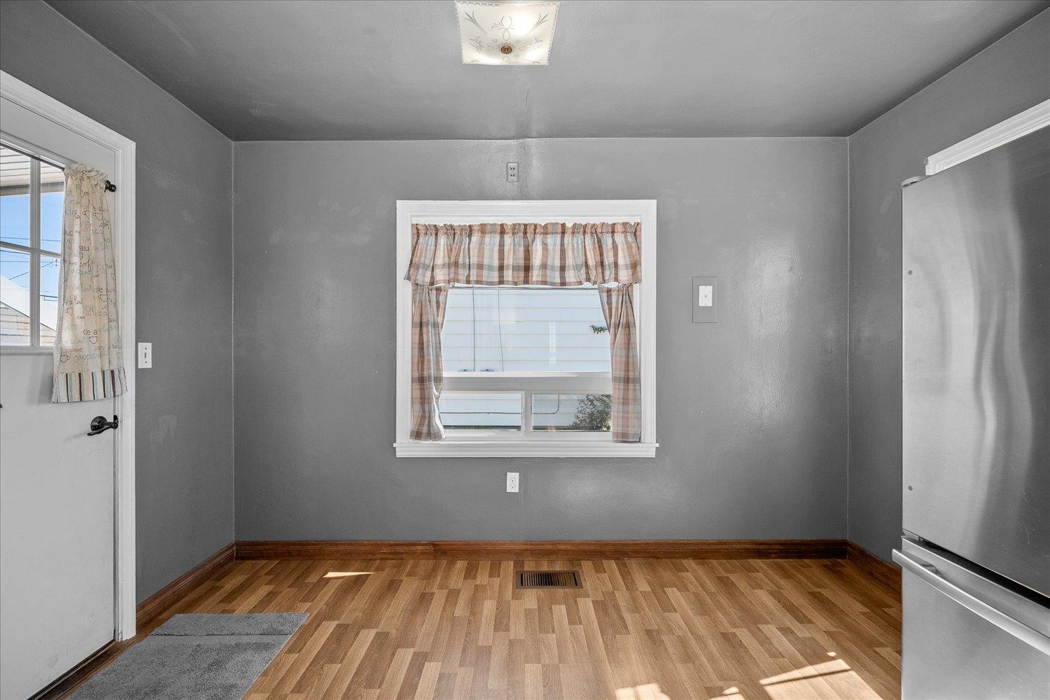 1207 E Providence Ave - Photo 10