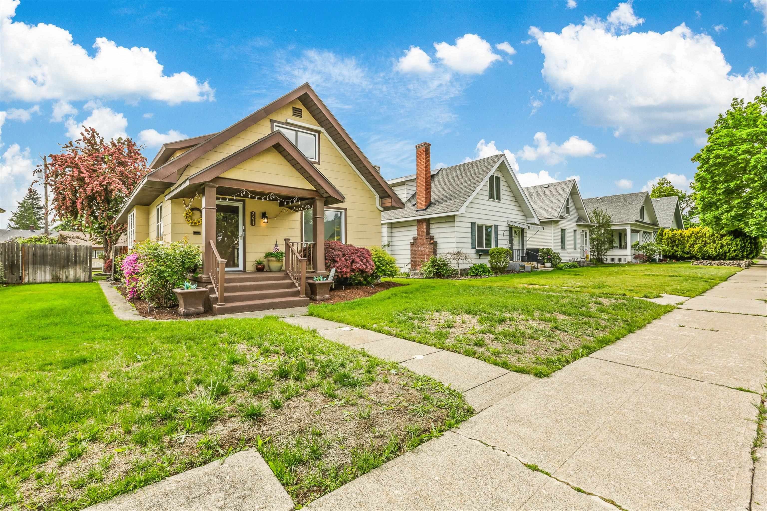 2211 W Sinto Ave - Photo 2