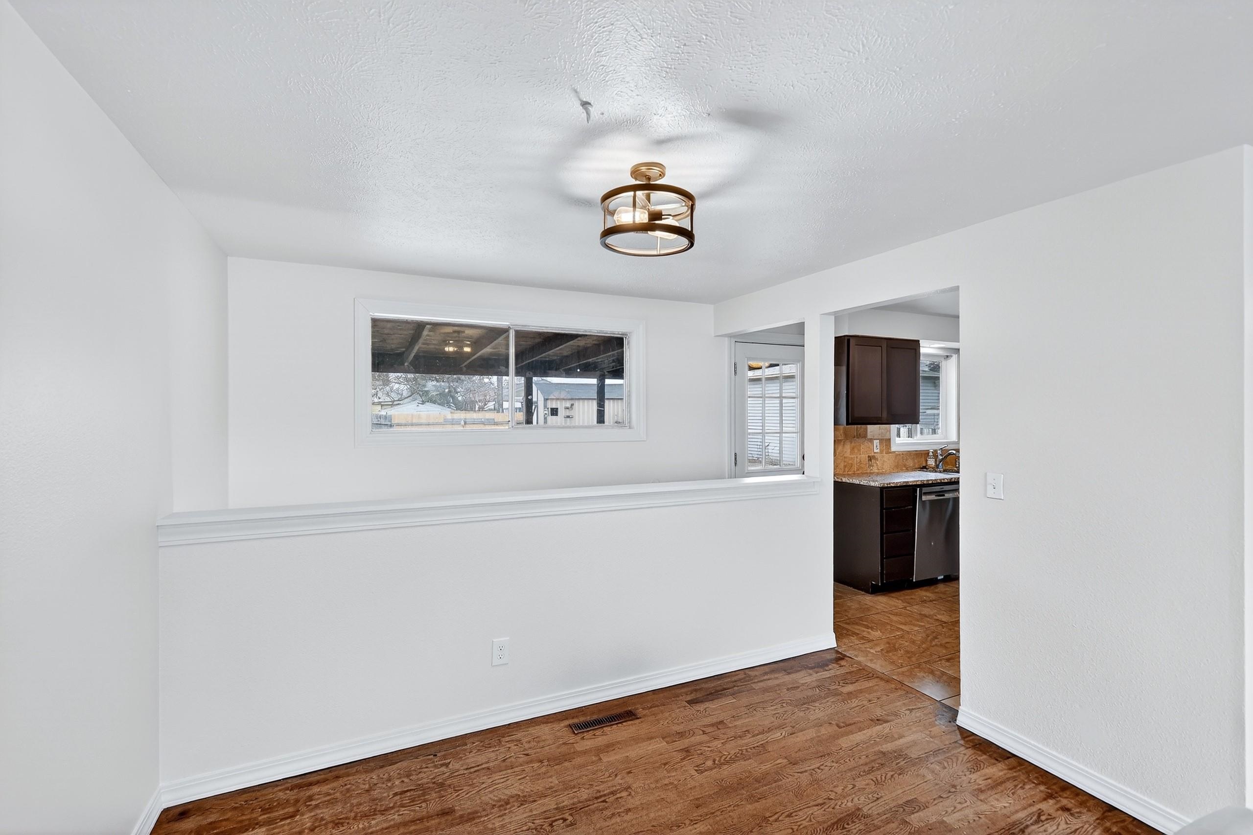 710 E North Ave - Photo 11