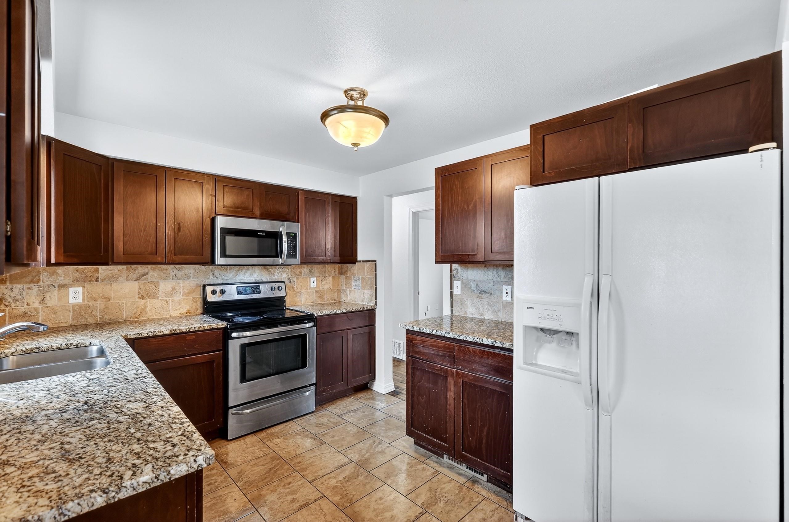 710 E North Ave - Photo 13