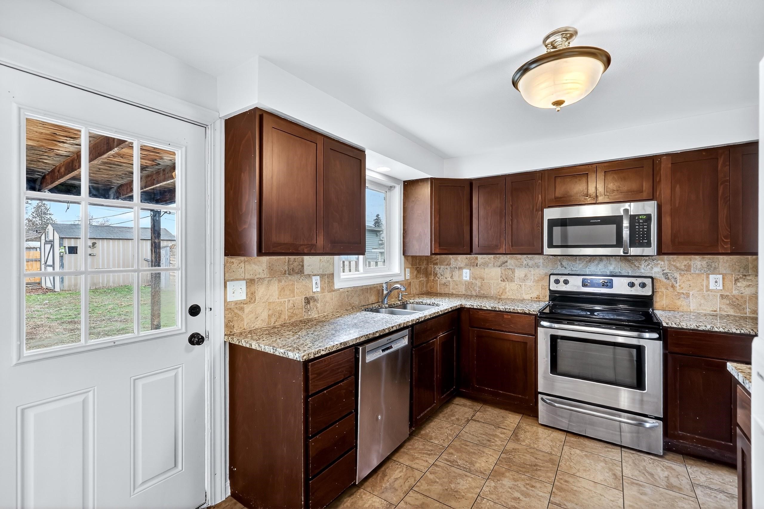 710 E North Ave - Photo 14