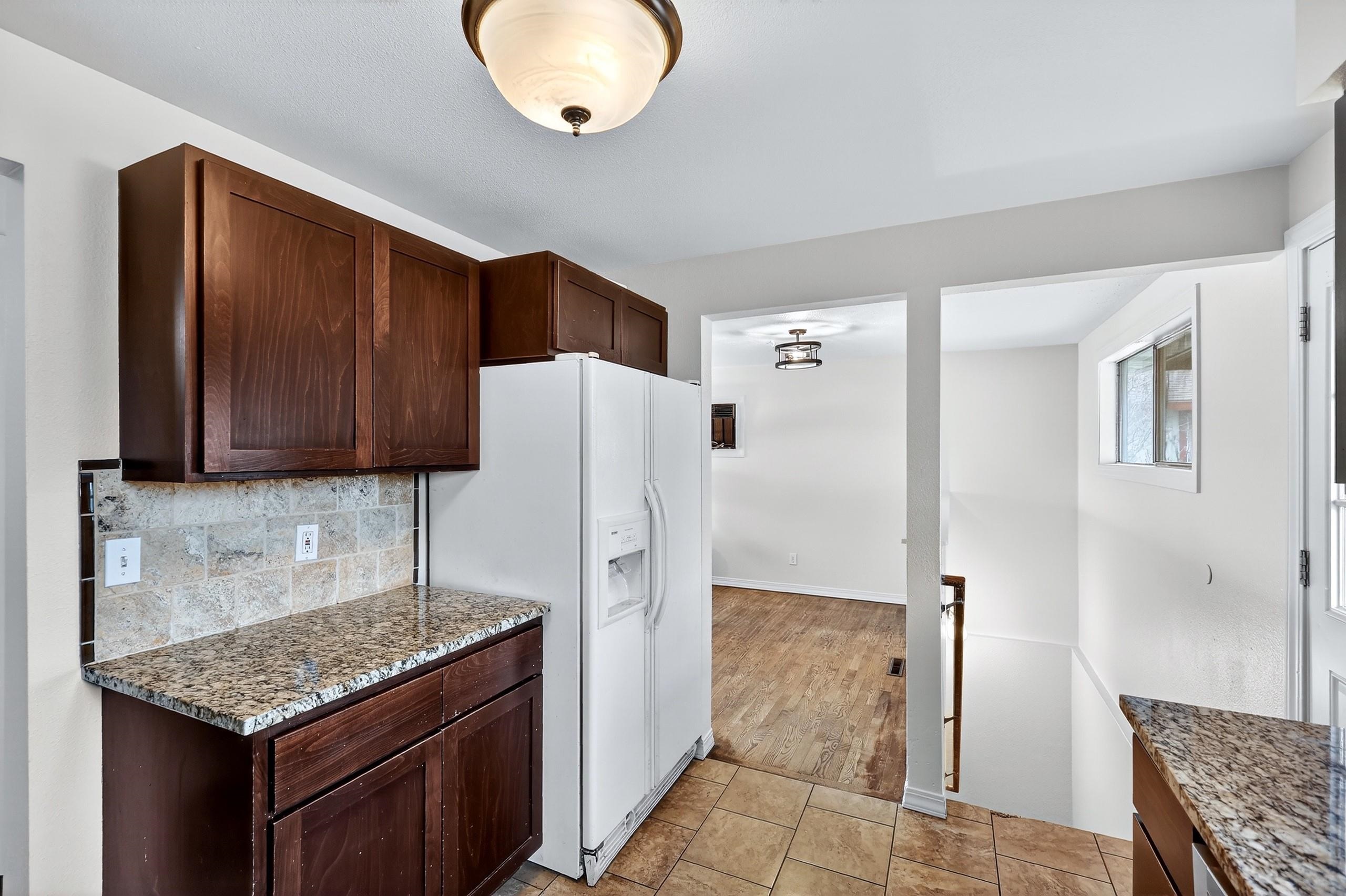 710 E North Ave - Photo 15