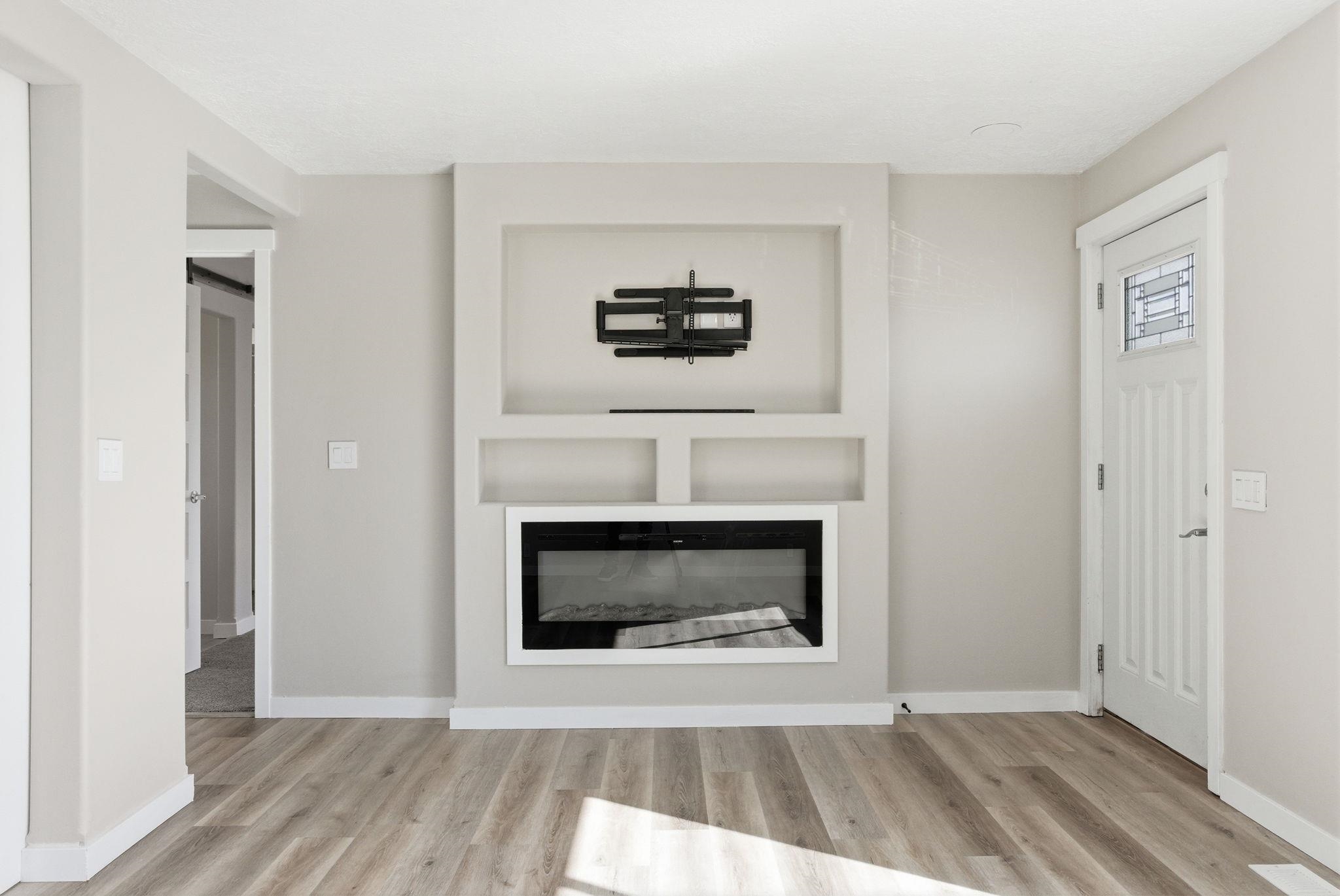 1511 N Walnut St - Photo 4
