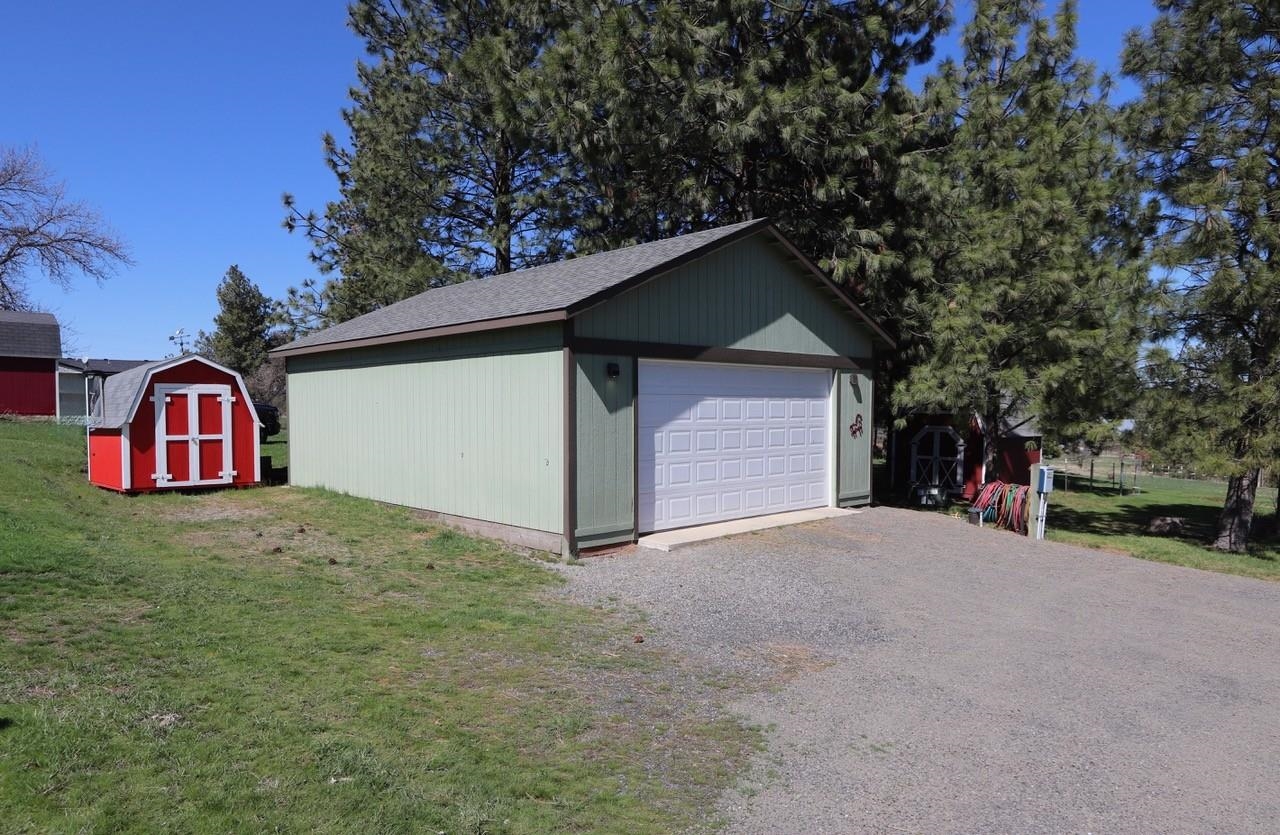 12315 E Connor Rd - Photo 3