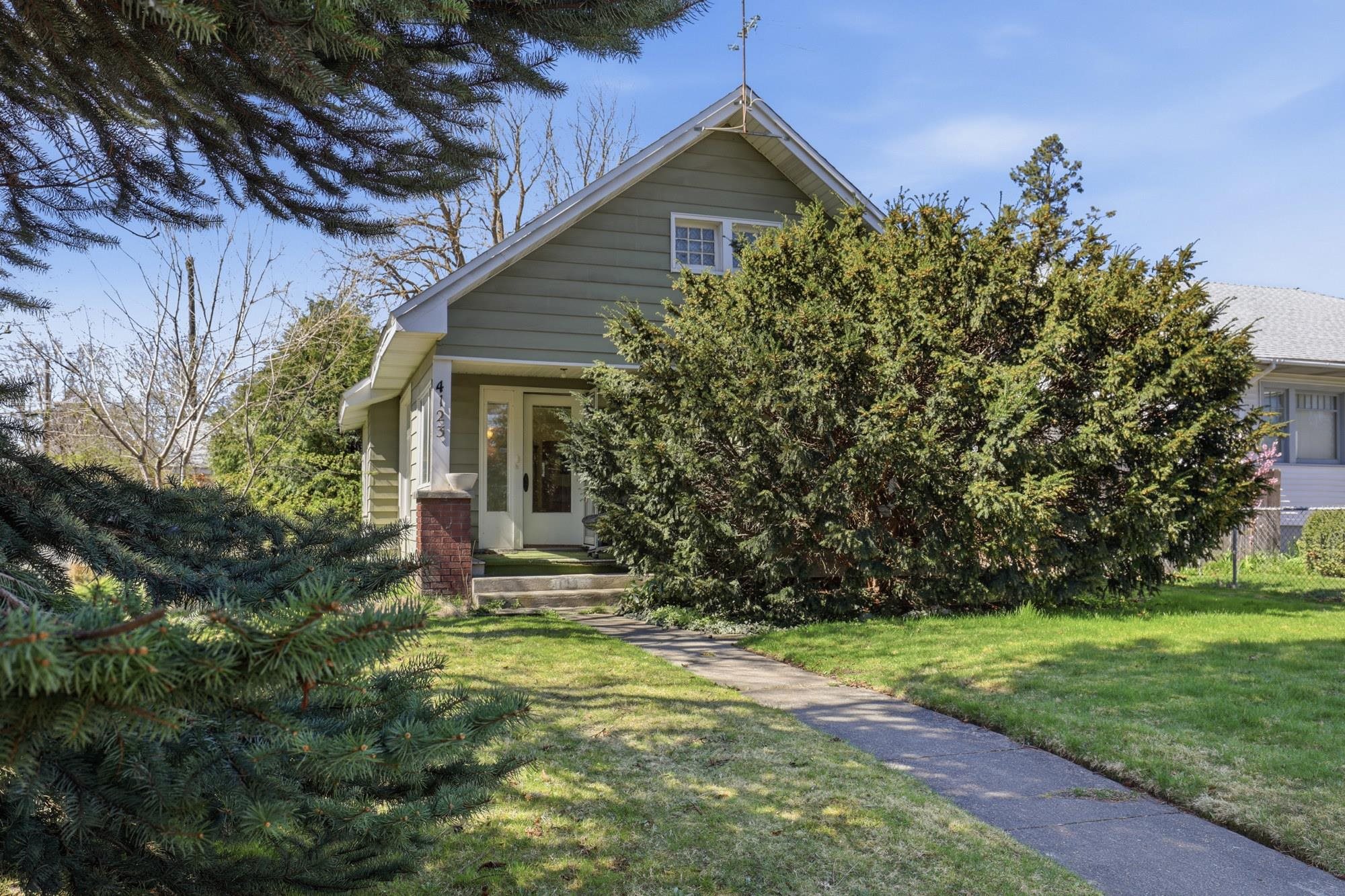 4123 N Adams St - Photo 1