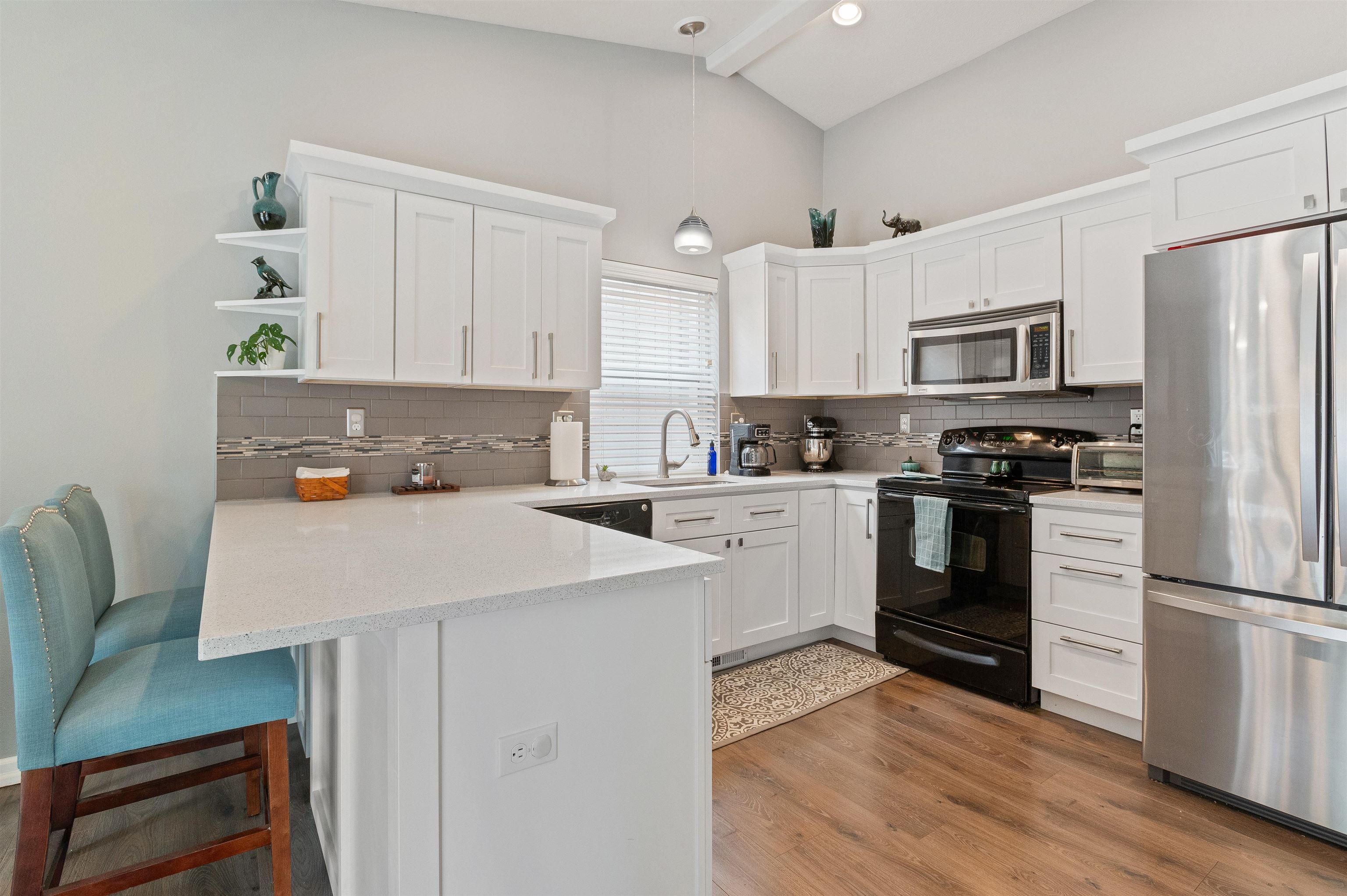 16609 N Columbus Dr - Photo 6