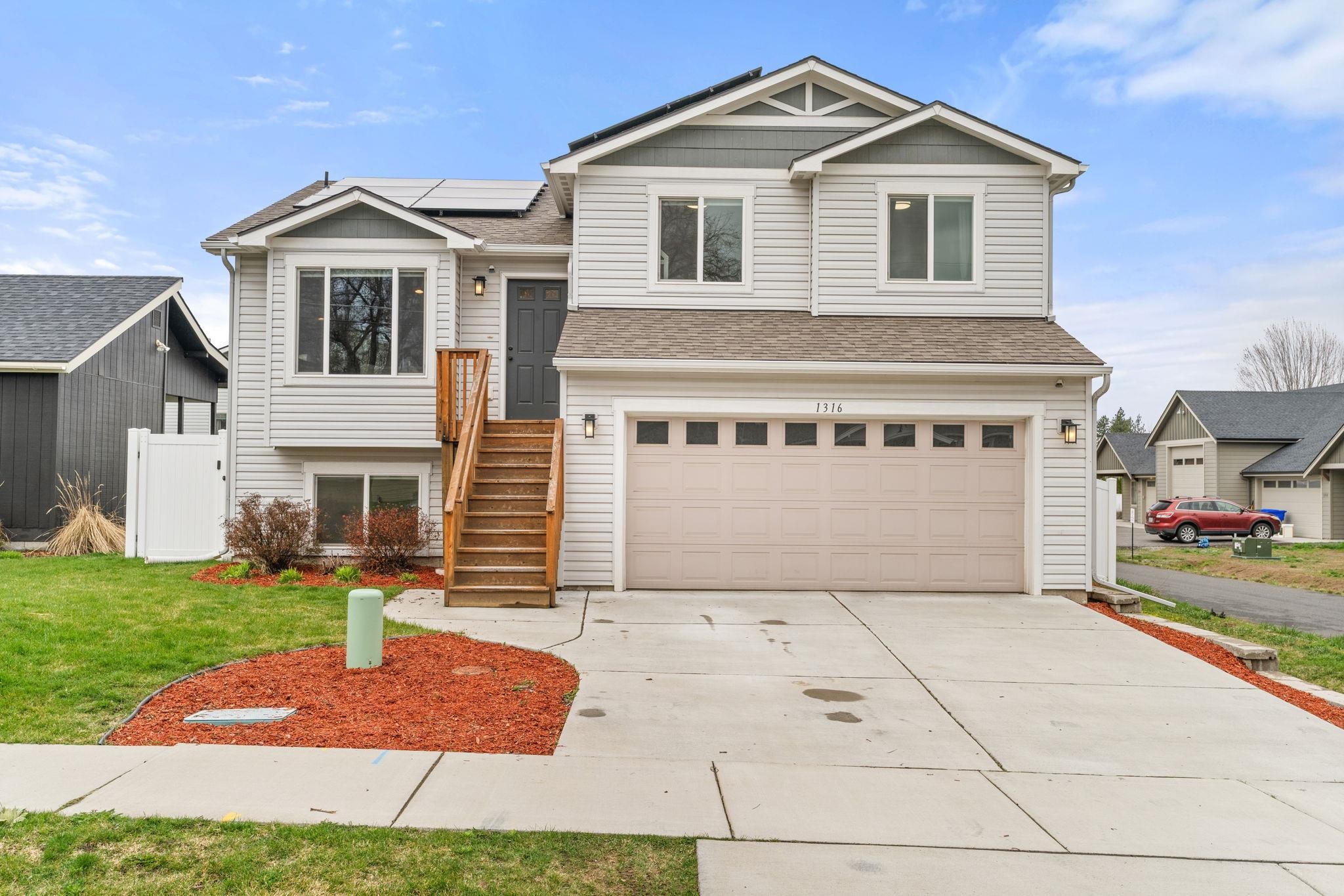 1316 S Pierce Rd - Photo 1