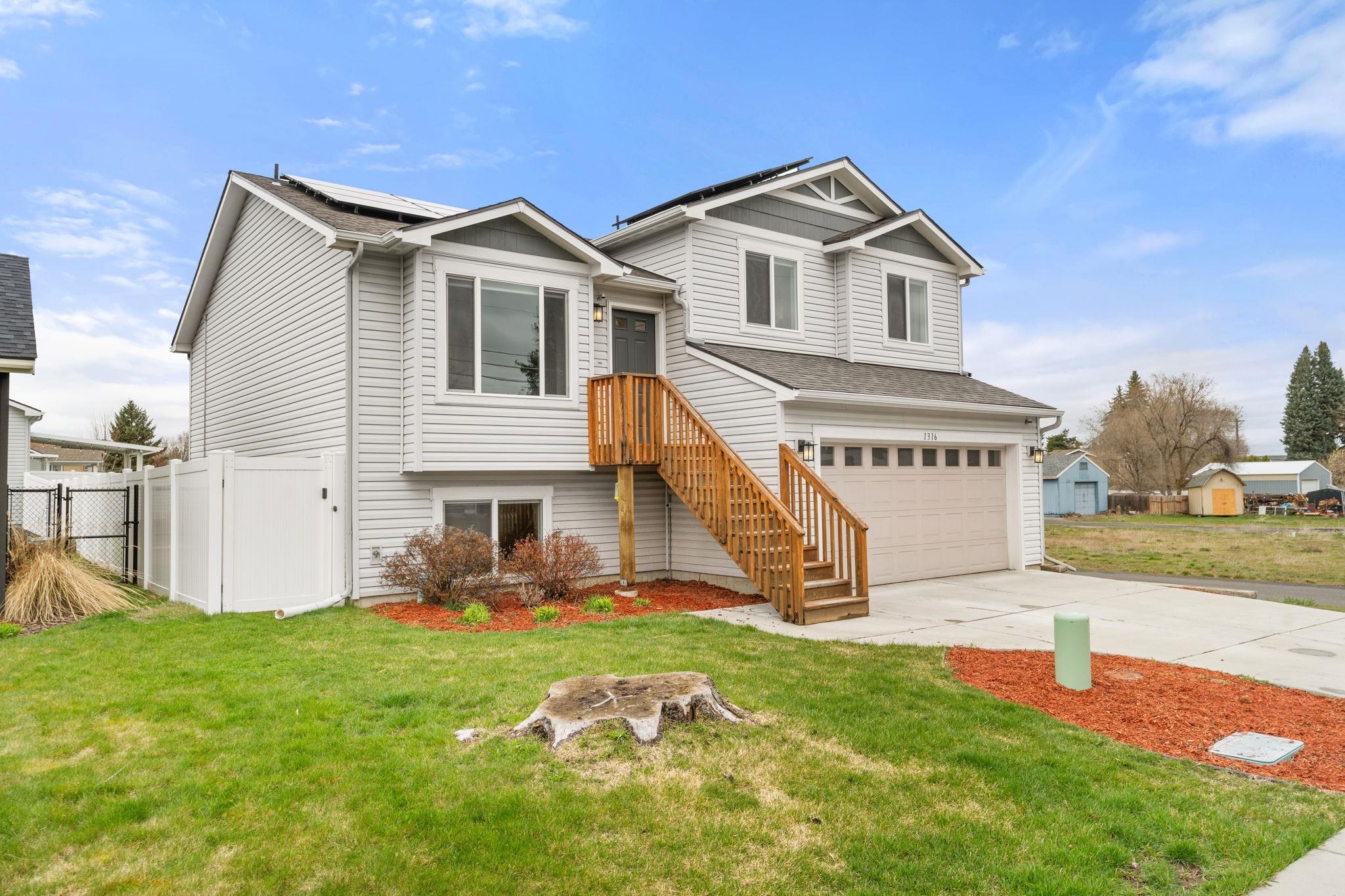 1316 S Pierce Rd - Photo 2
