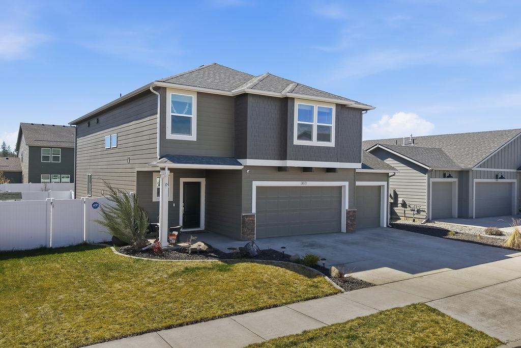 8511 W Silver St - Photo 1