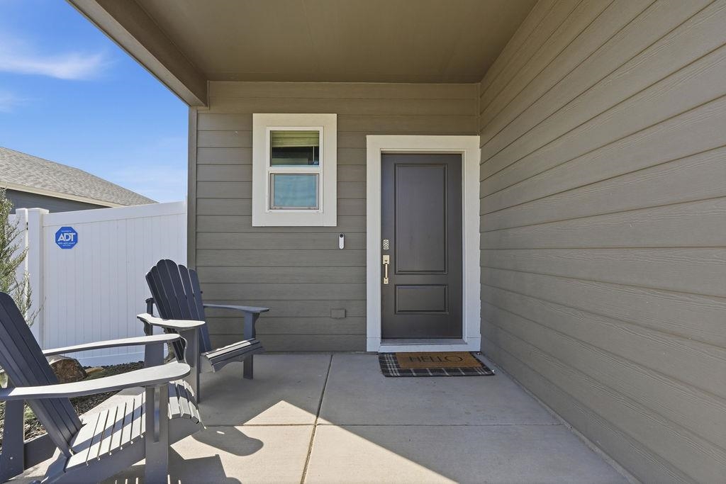 8511 W Silver St - Photo 2